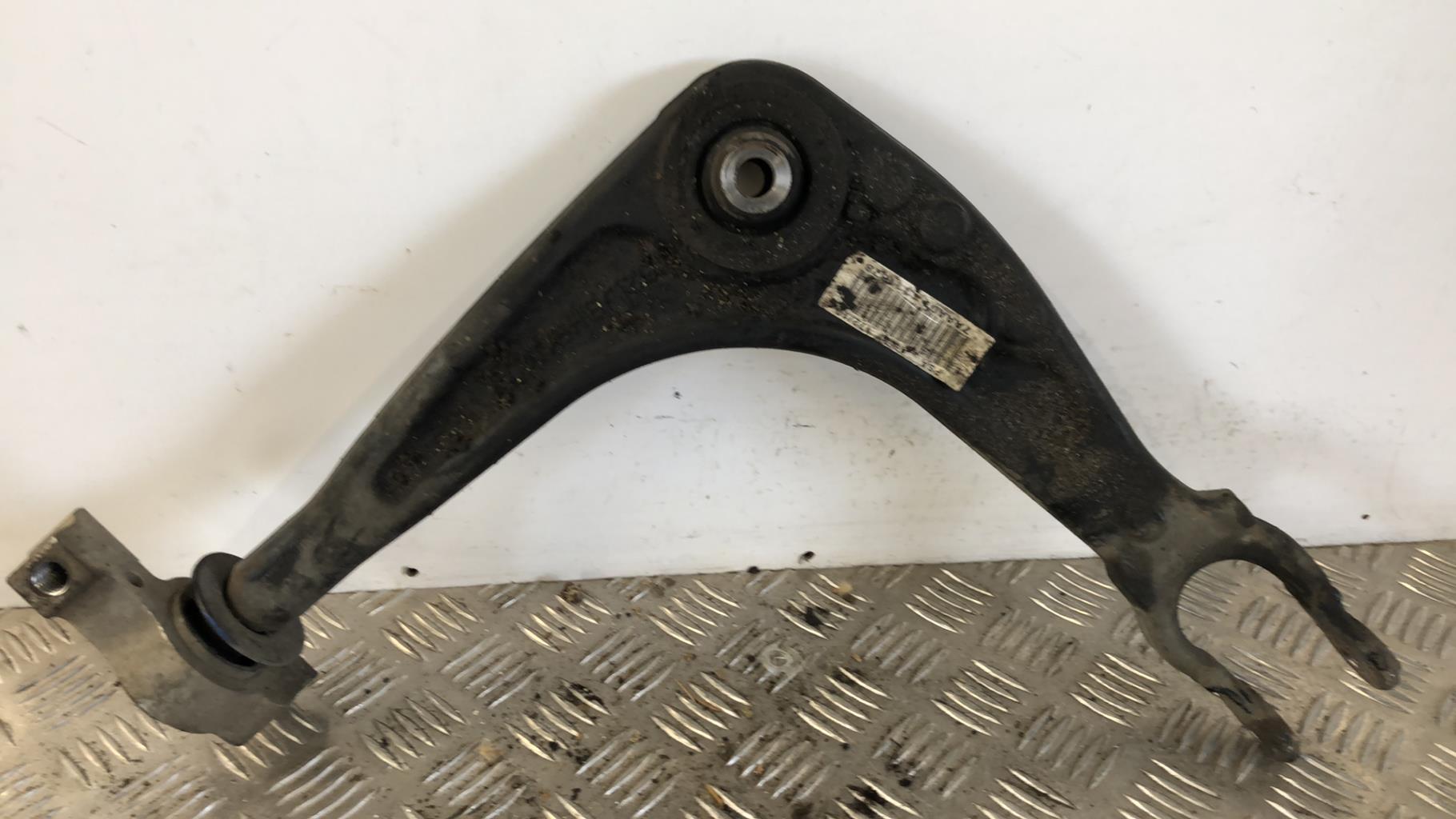 Triangle avant droit PEUGEOT 407 PHASE 2  - 1