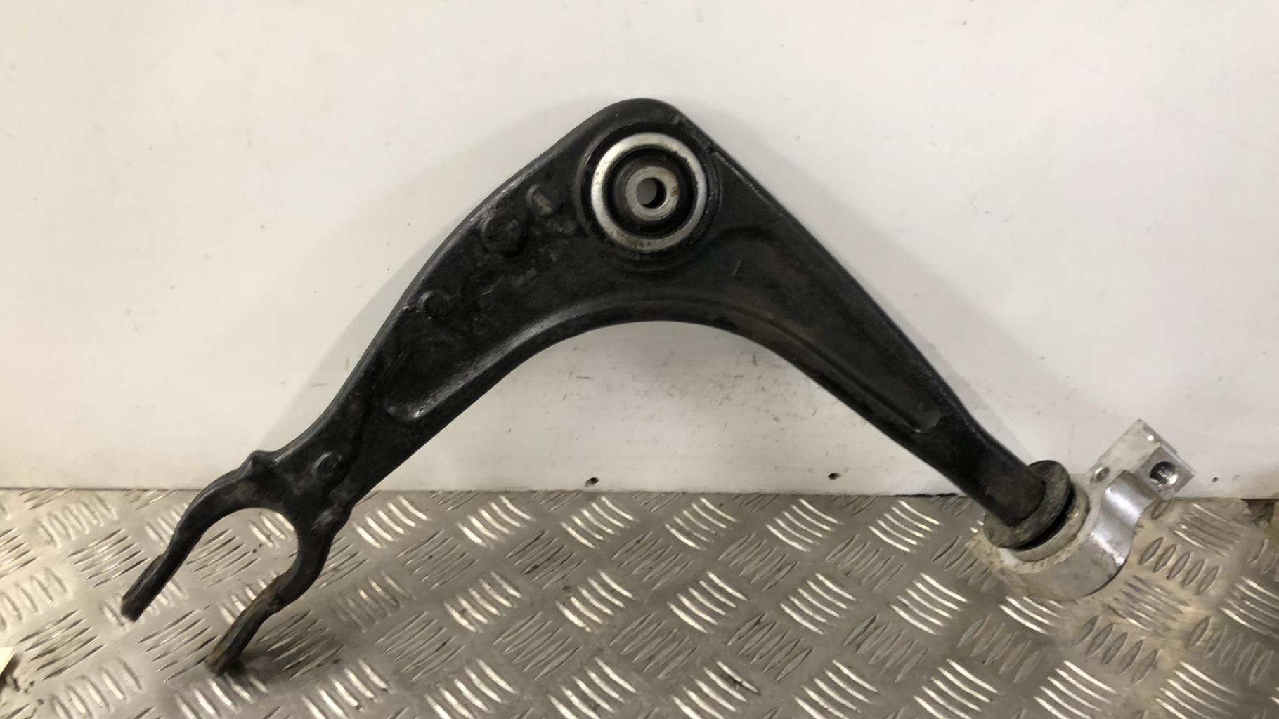 Triangle avant gauche CITROEN C5 2 Diesel - 1