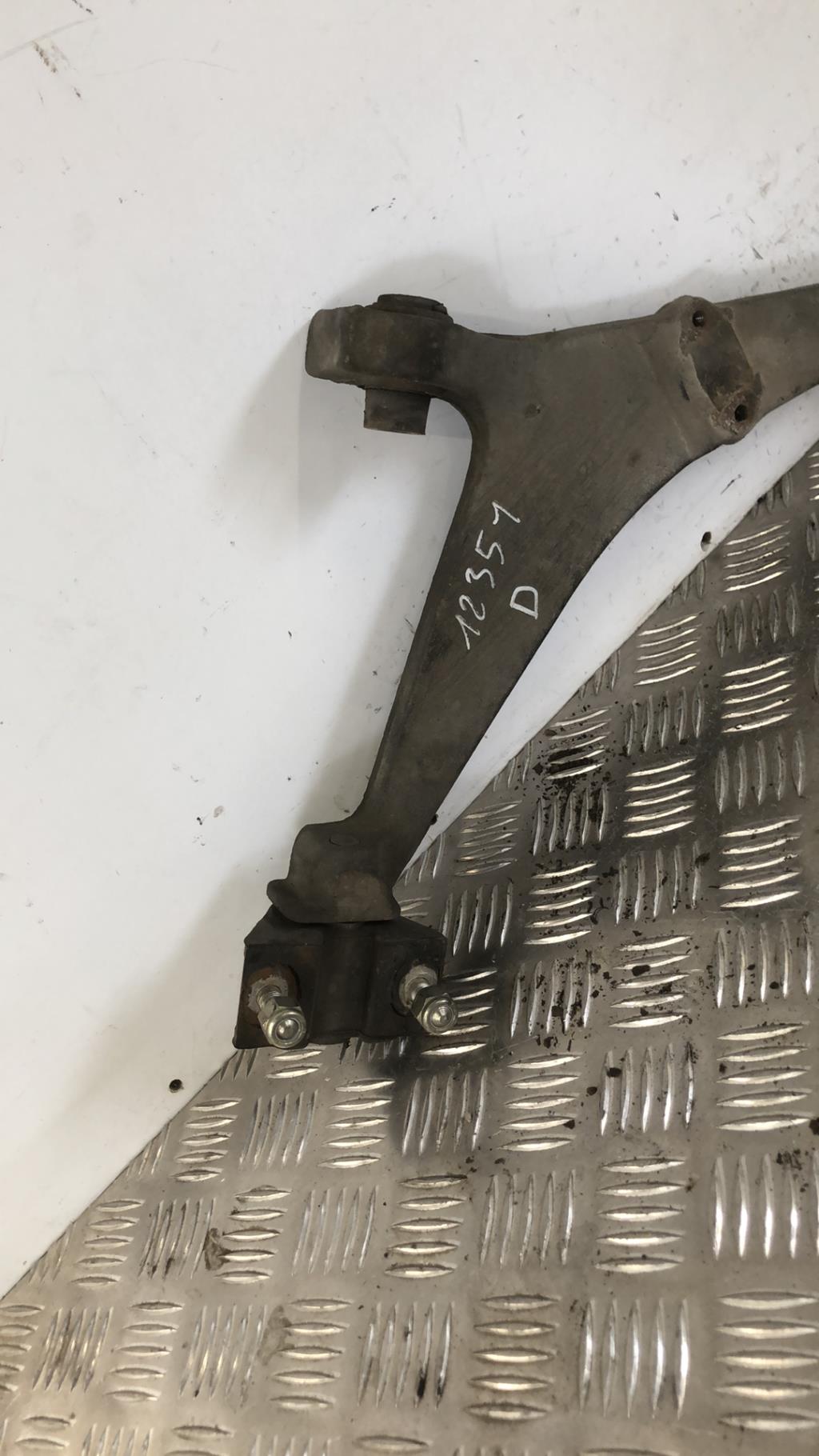 Triangle avant droit CITROEN SAXO PHASE 2  - 1