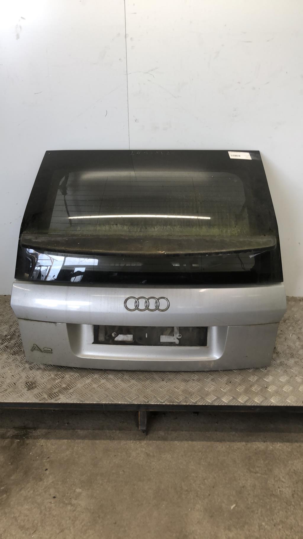 Malle/Hayon arriere AUDI A2 Essence - 1