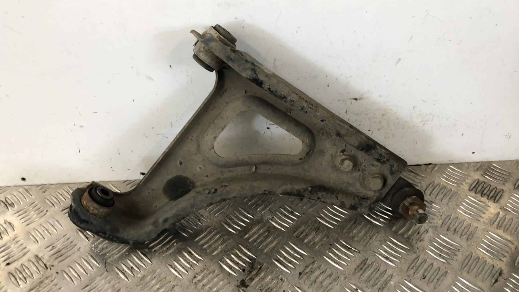 Triangle avant droit RENAULT TWINGO 1 PHASE 1 Essence - 1