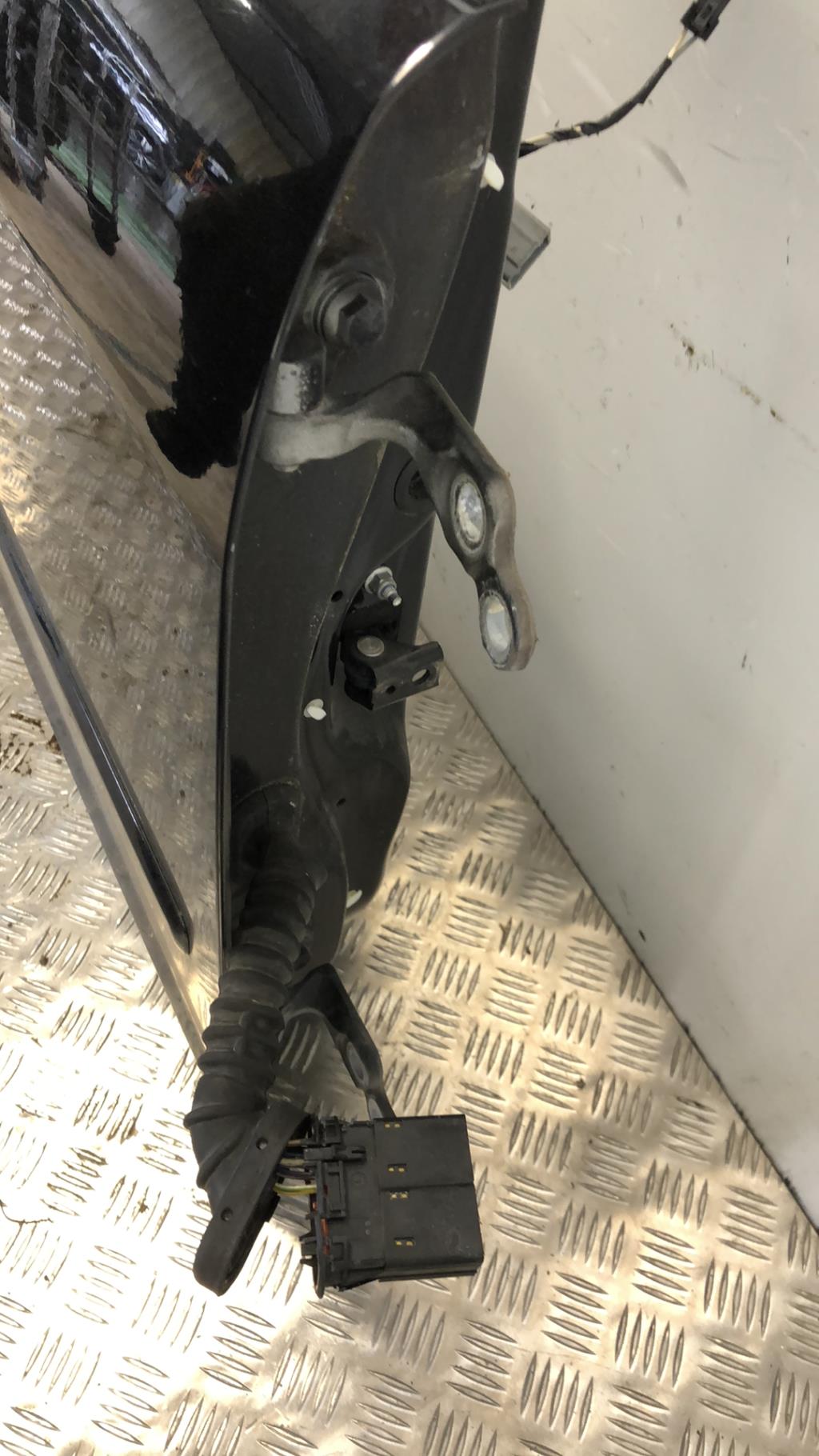 Porte avant droit FORD FOCUS 2 PHASE 1 Diesel - 1