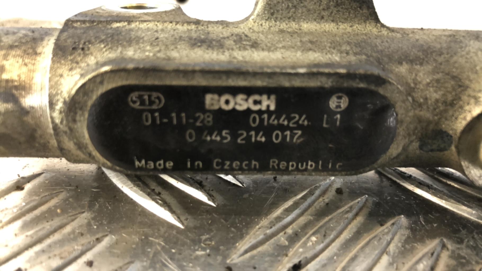 Rampe injection PEUGEOT 607 PHASE 1 Diesel - 1