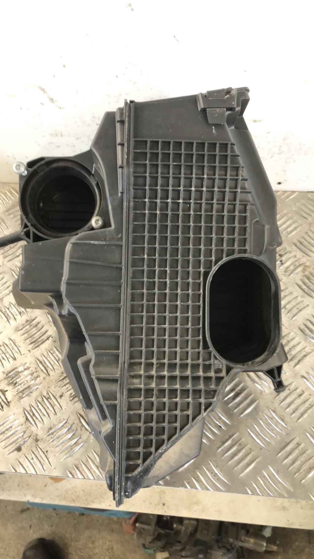 Boite a air RENAULT CLIO 4 PHASE 1  - 1