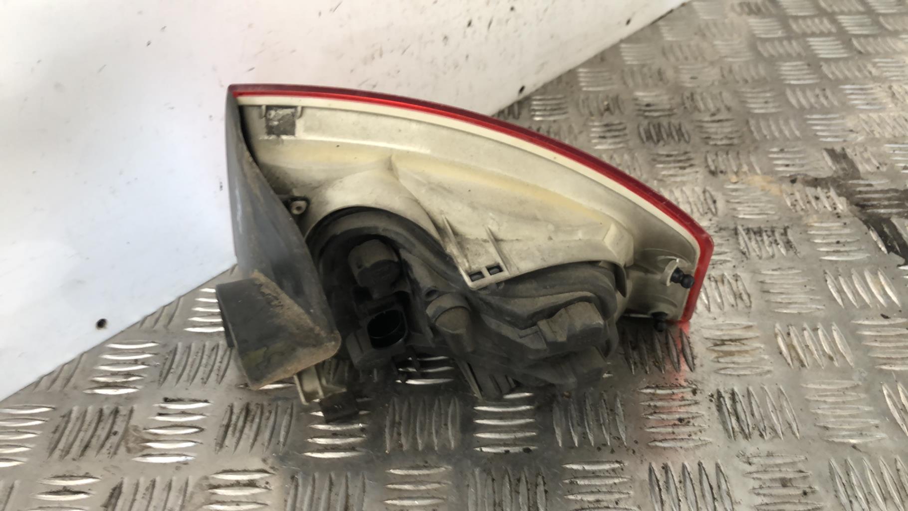 Feu arriere principal gauche (feux) AUDI A4 2 PHASE 2 Diesel - 1