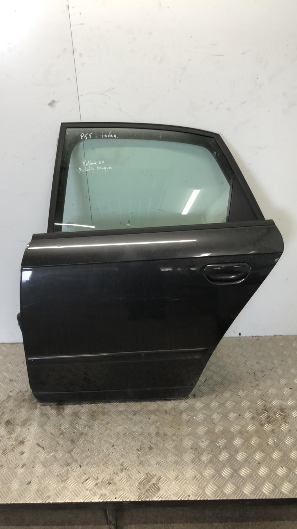 Porte arriere gauche AUDI A4 2 PHASE 2 Diesel - 1