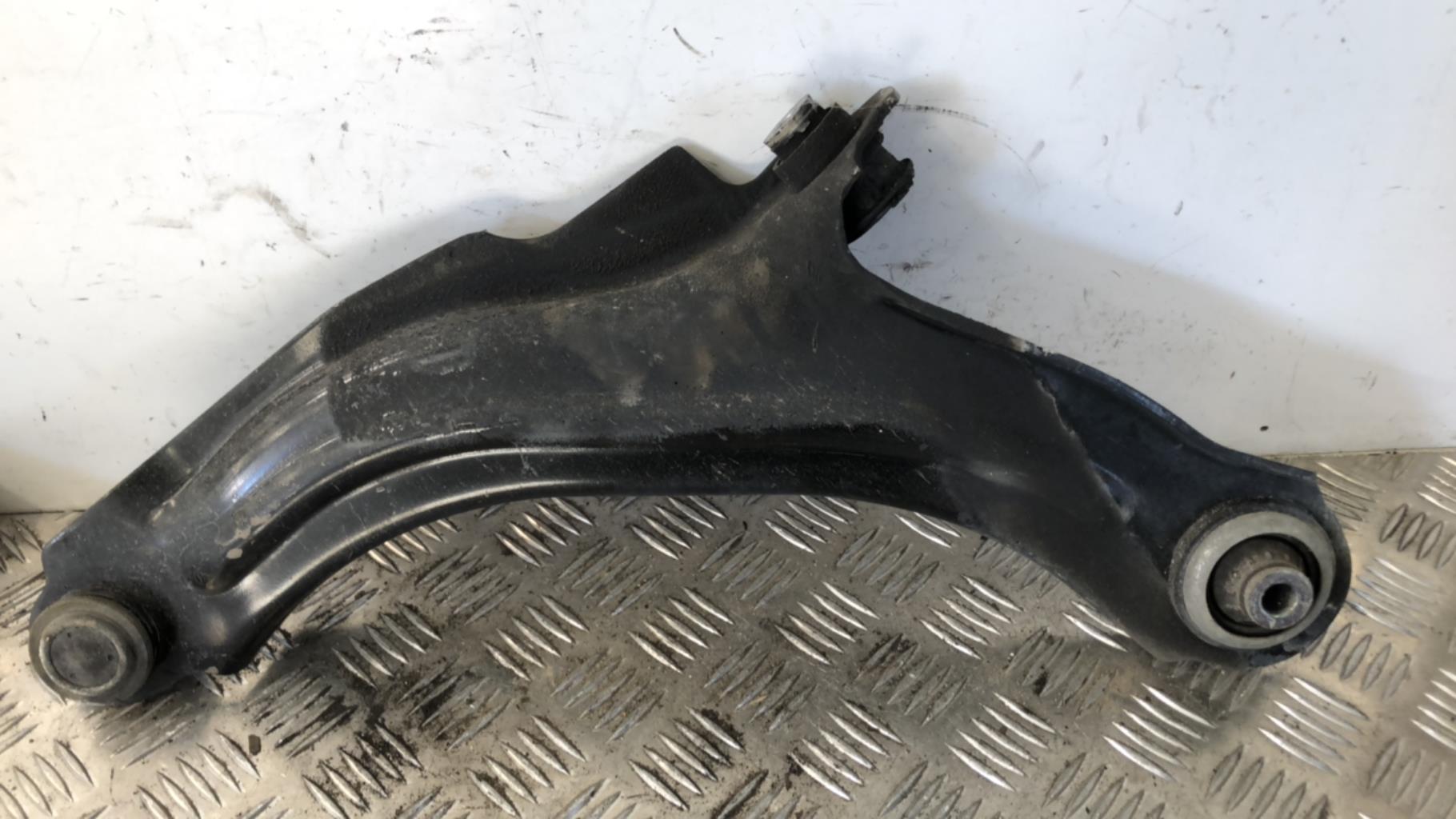 Triangle avant droit RENAULT CLIO 4 PHASE 1  - 1