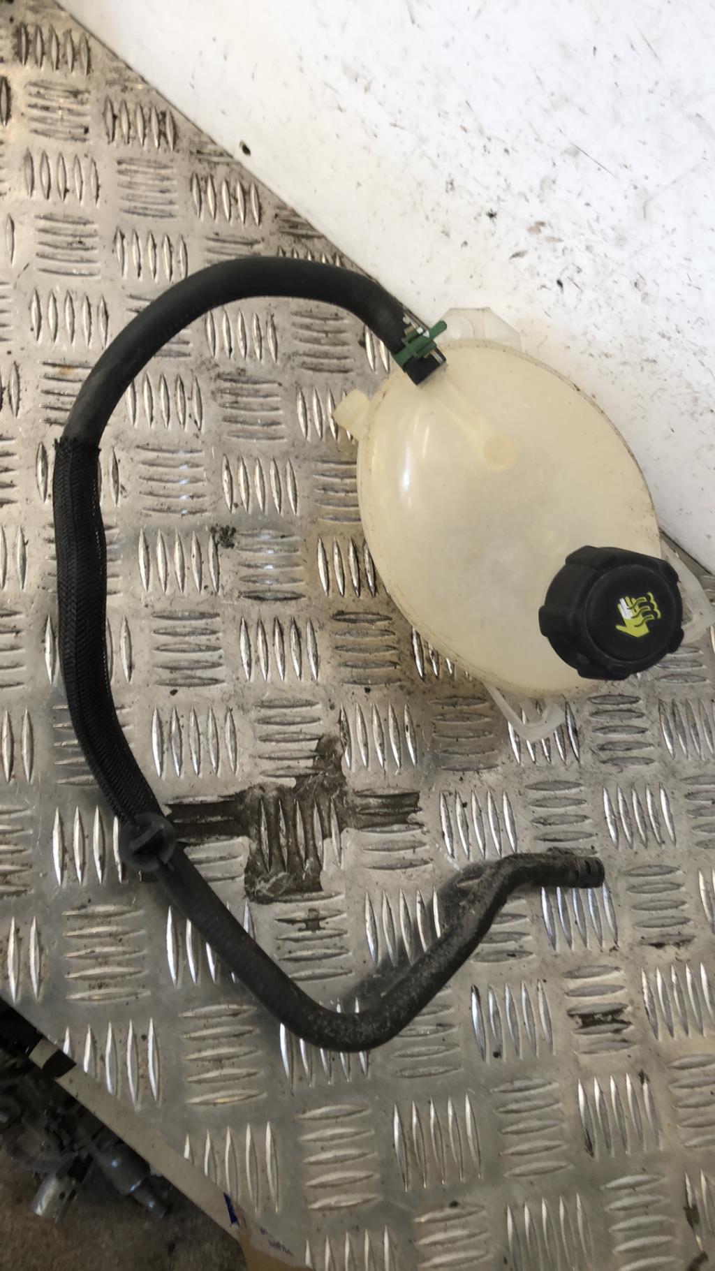 Vase d'expansion RENAULT CLIO 4 PHASE 1  - 1