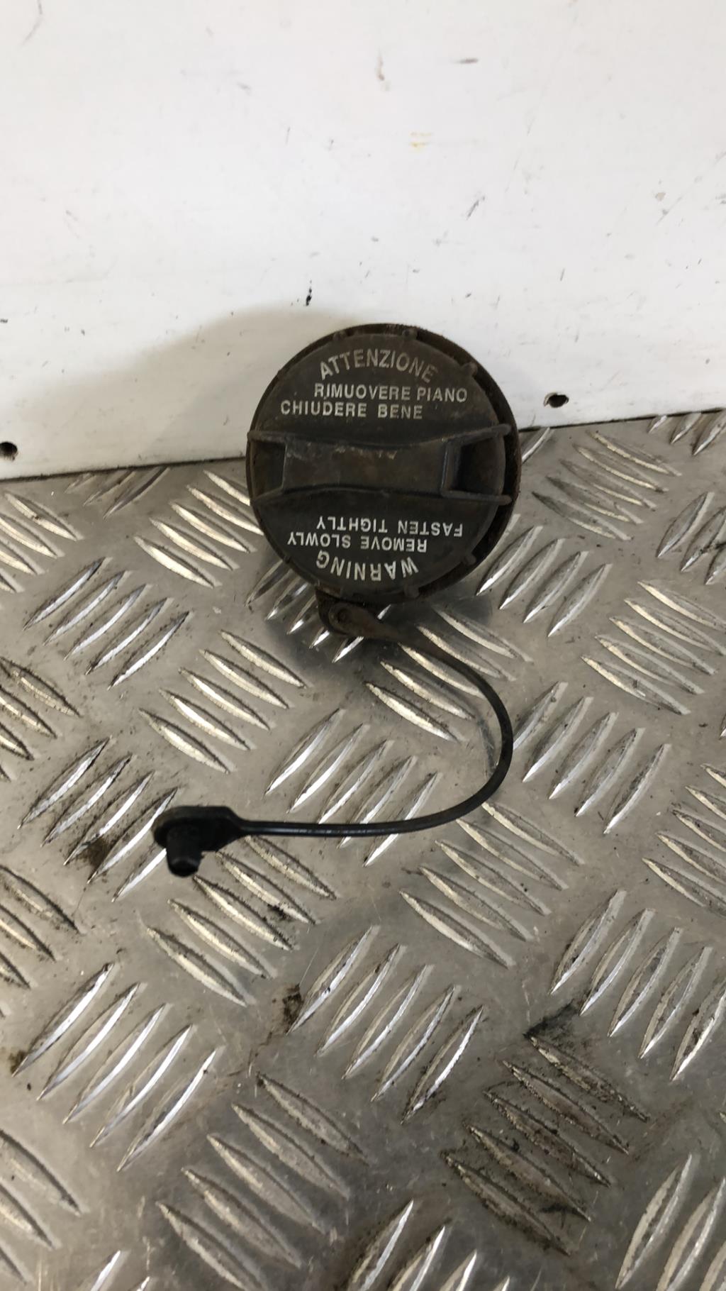 Bouchon de carburant KIA PICANTO 2 PHASE 1 Essence - 1
