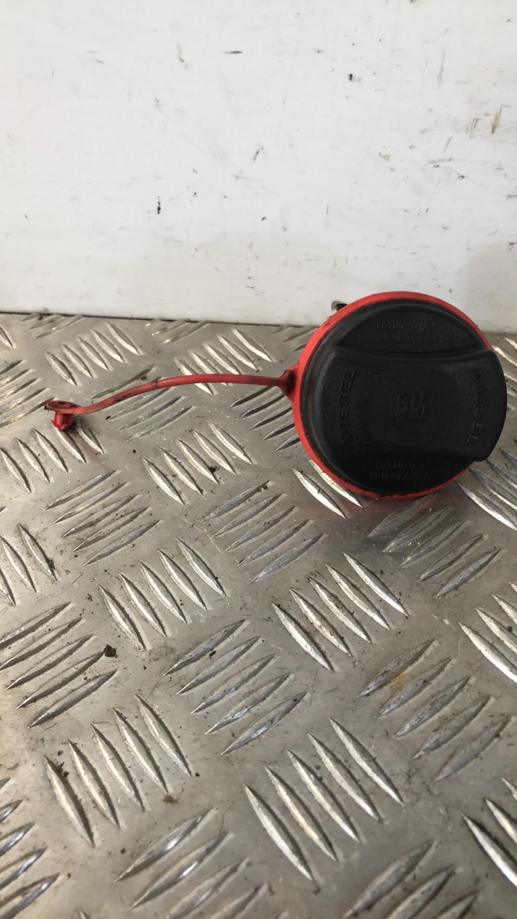 Bouchon de carburant OPEL CORSA D PHASE 1  - 1