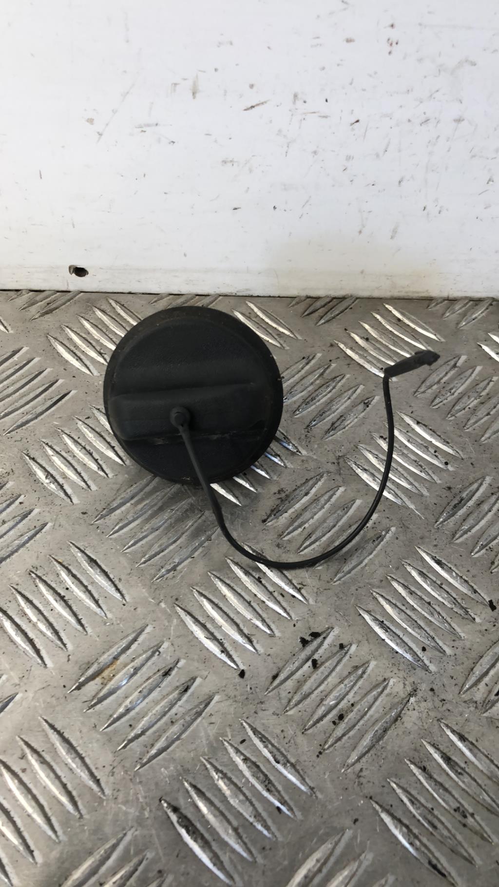 Bouchon de carburant RENAULT CLIO 3 PHASE 2 Diesel - 1