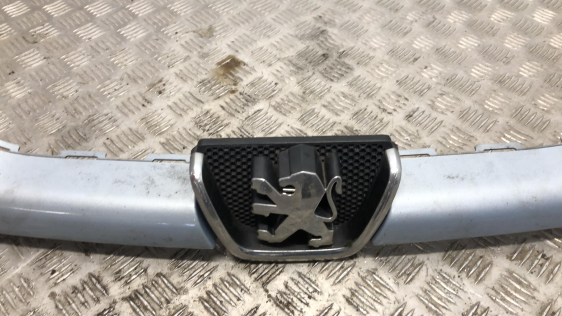 Calandre PEUGEOT 206 PHASE 2 Diesel - 1