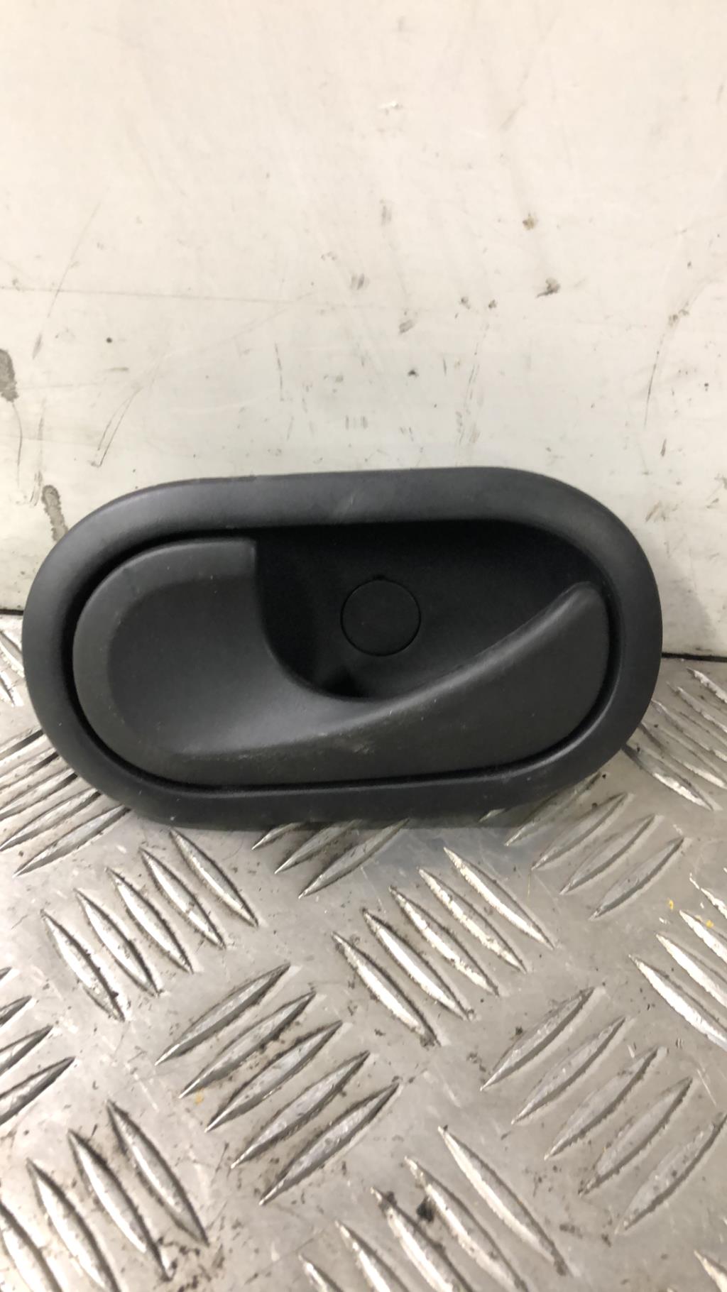 Poignee interieur avant gauche RENAULT MODUS PHASE 1 Essence - 1
