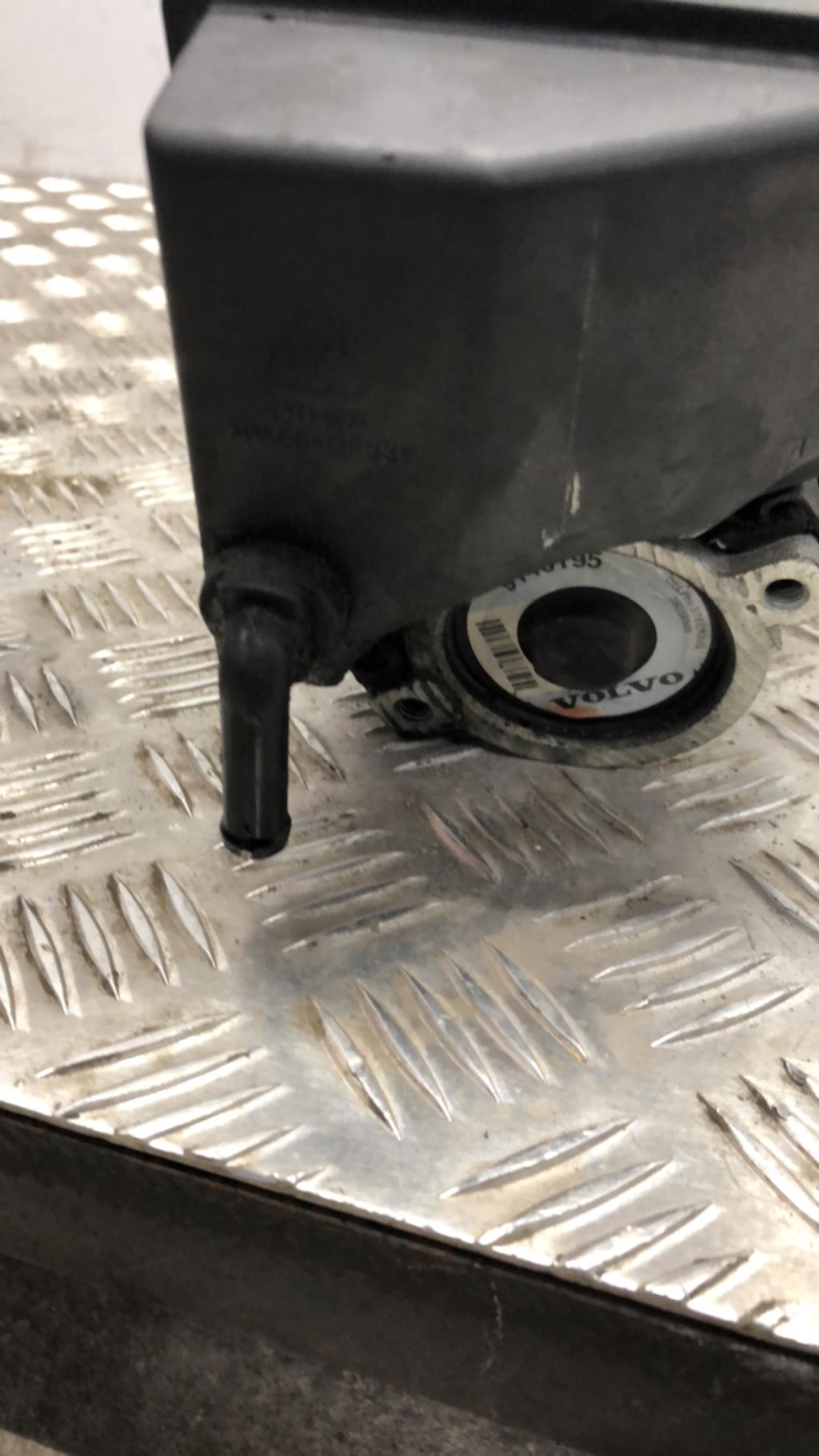 Pompe de direction VOLVO V 70 1 PHASE 1 BREAK  - 1