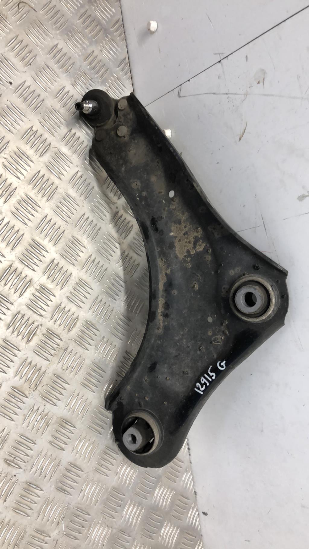 Triangle avant gauche RENAULT MEGANE 3 PHASE 2 BREAK  - 1