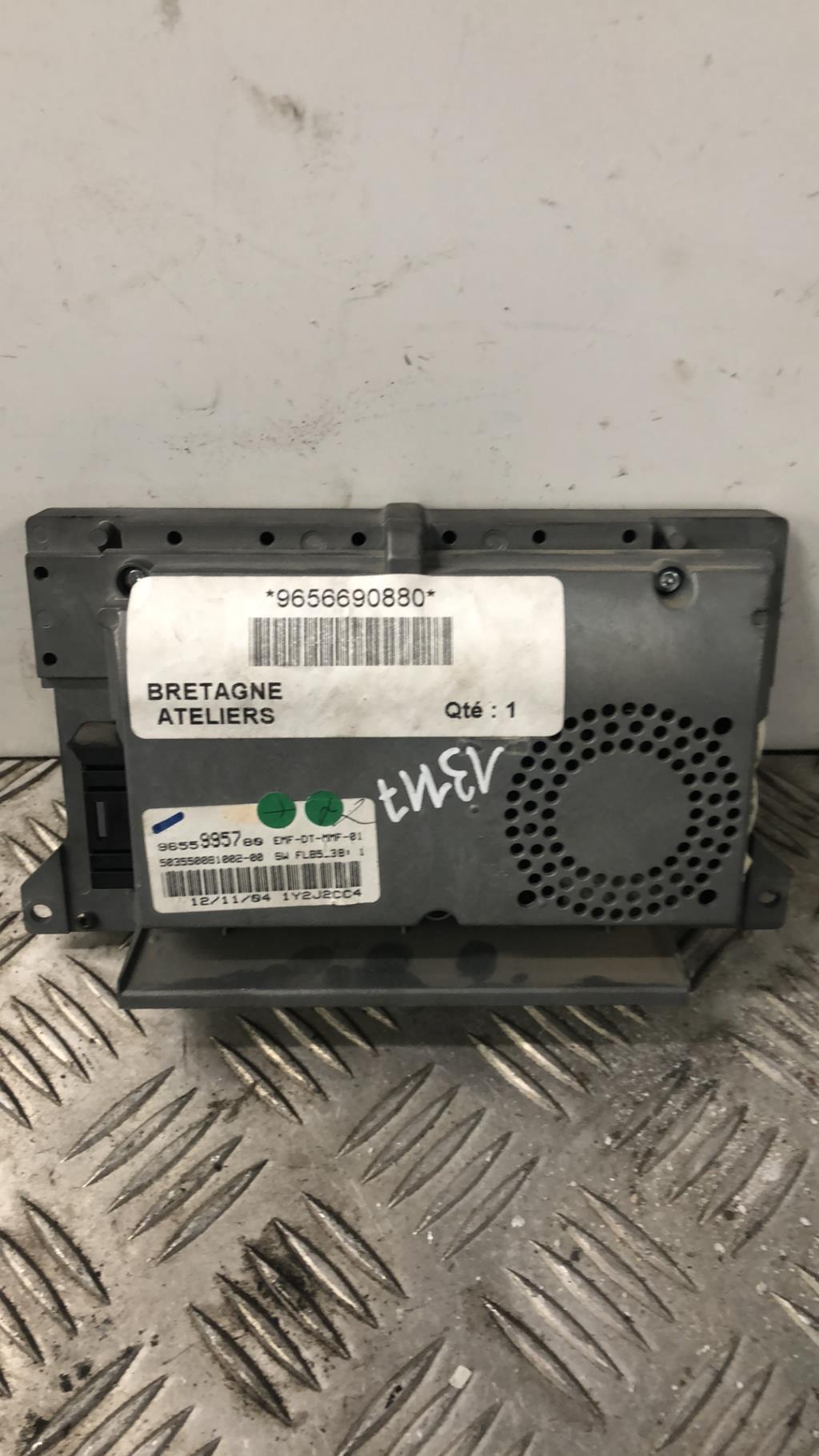 Ecran GPS CITROEN C5 1 PHASE 2  - 1