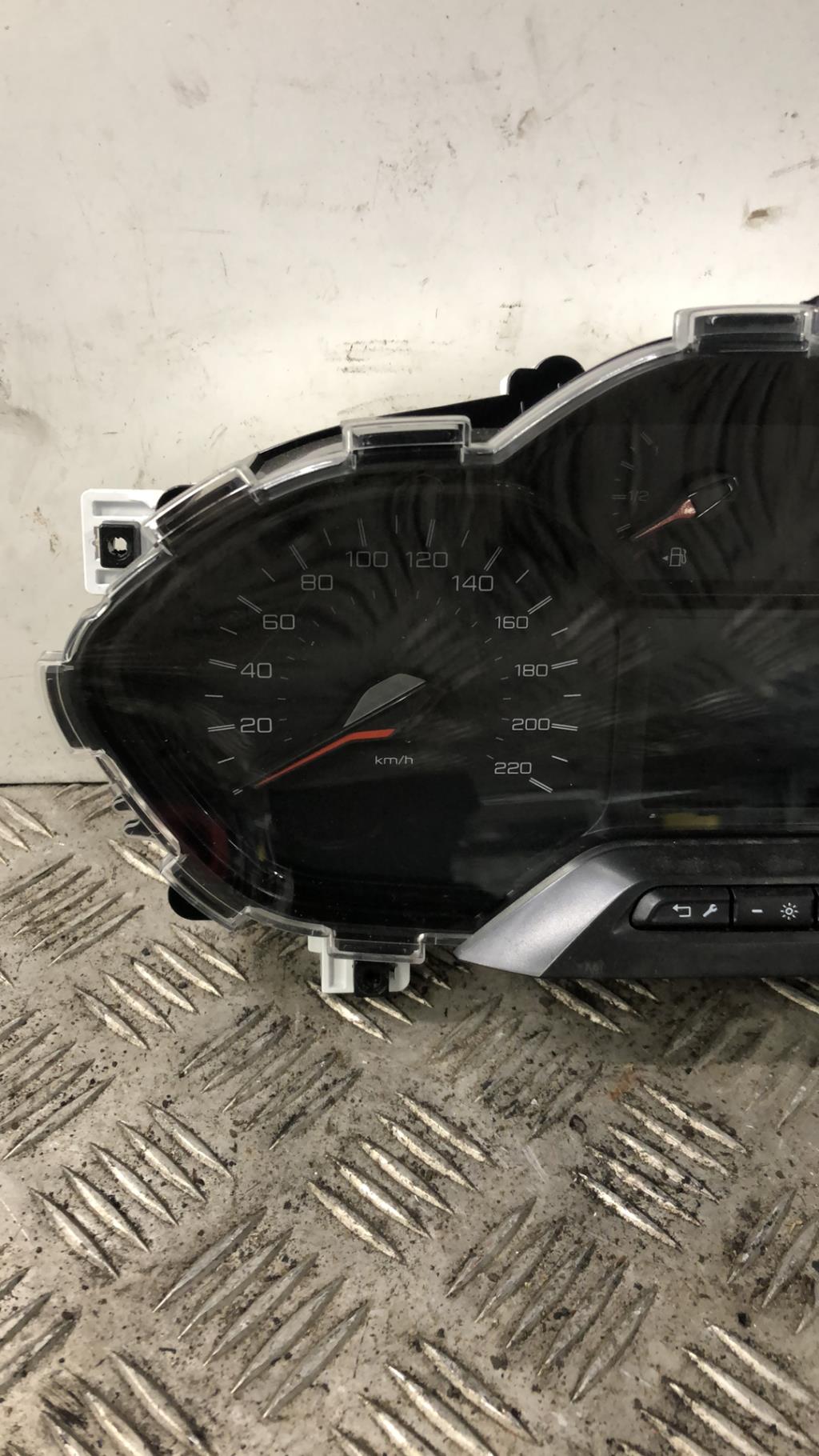 Compteur PEUGEOT PARTNER 3 PHASE 1 Diesel - 1