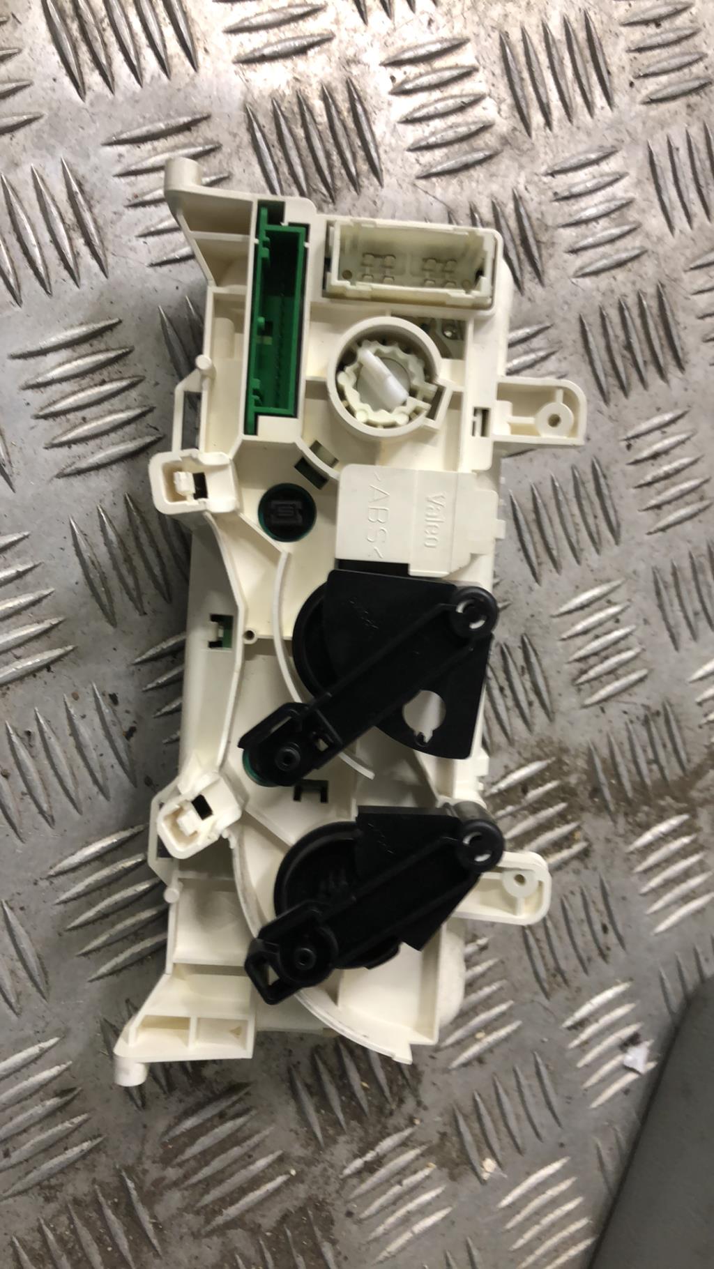 Commande chauffage RENAULT CLIO 2 PHASE 2  - 1