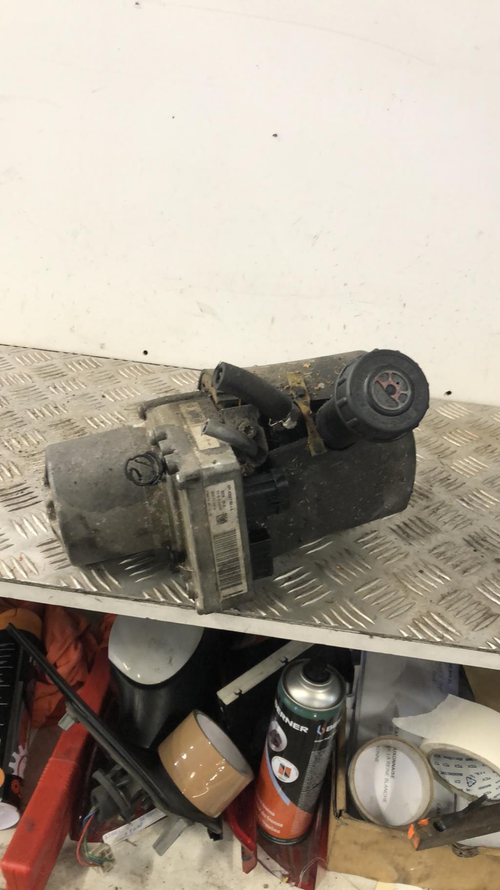 Pompe de direction PEUGEOT 407 PHASE 1 Diesel - 1