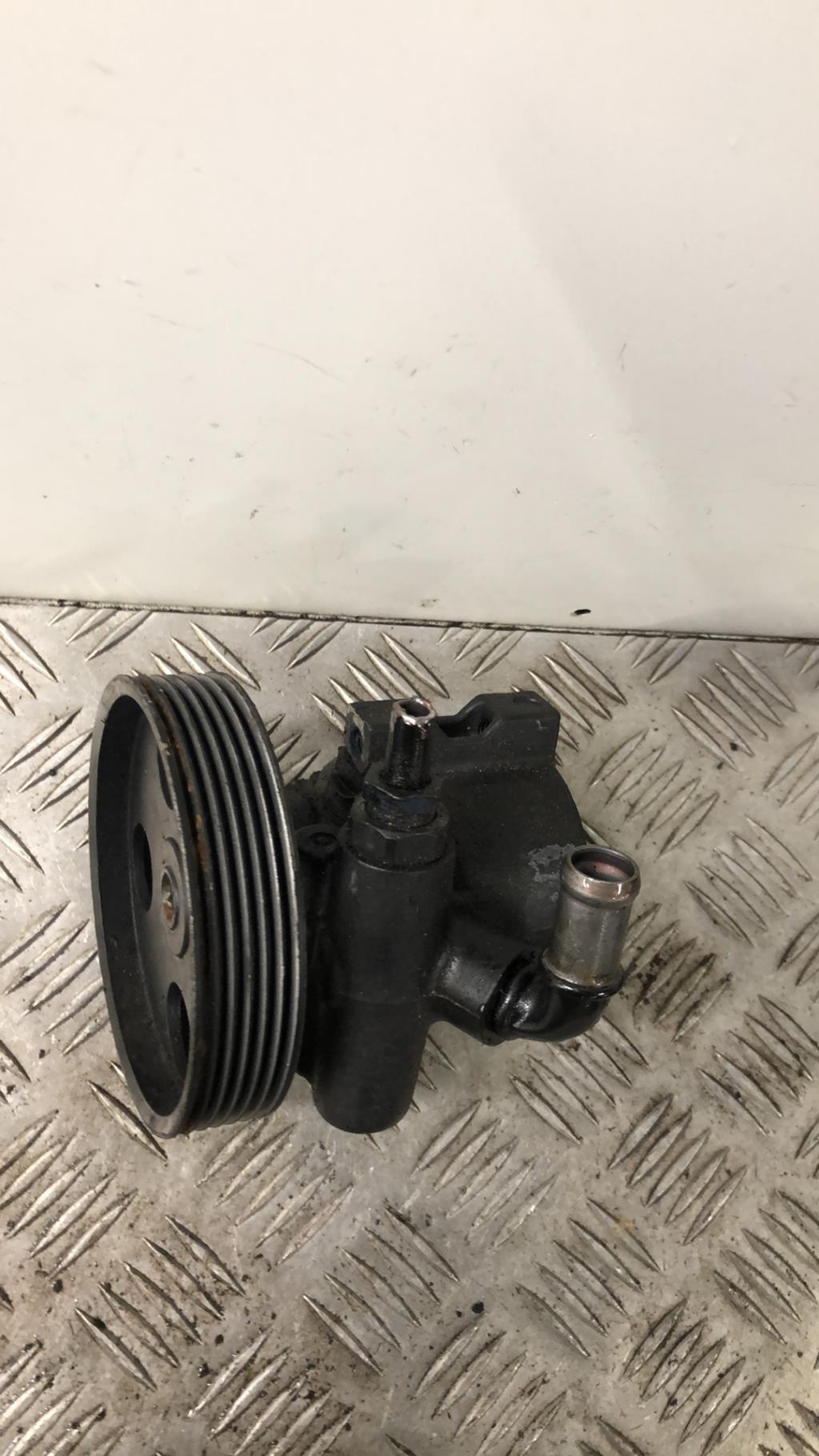 Pompe de direction PEUGEOT 406 PHASE 1 Diesel - 1