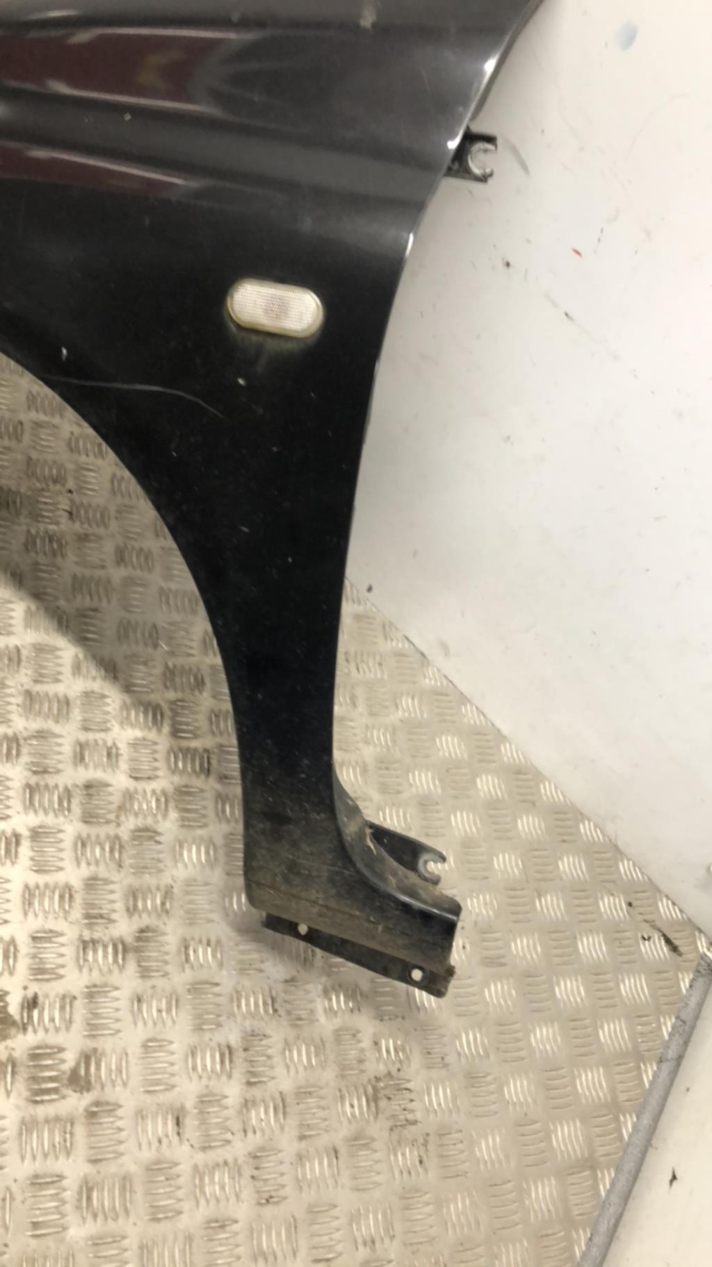 Aile avant gauche RENAULT CLIO 2 PHASE 2 Essence - 1