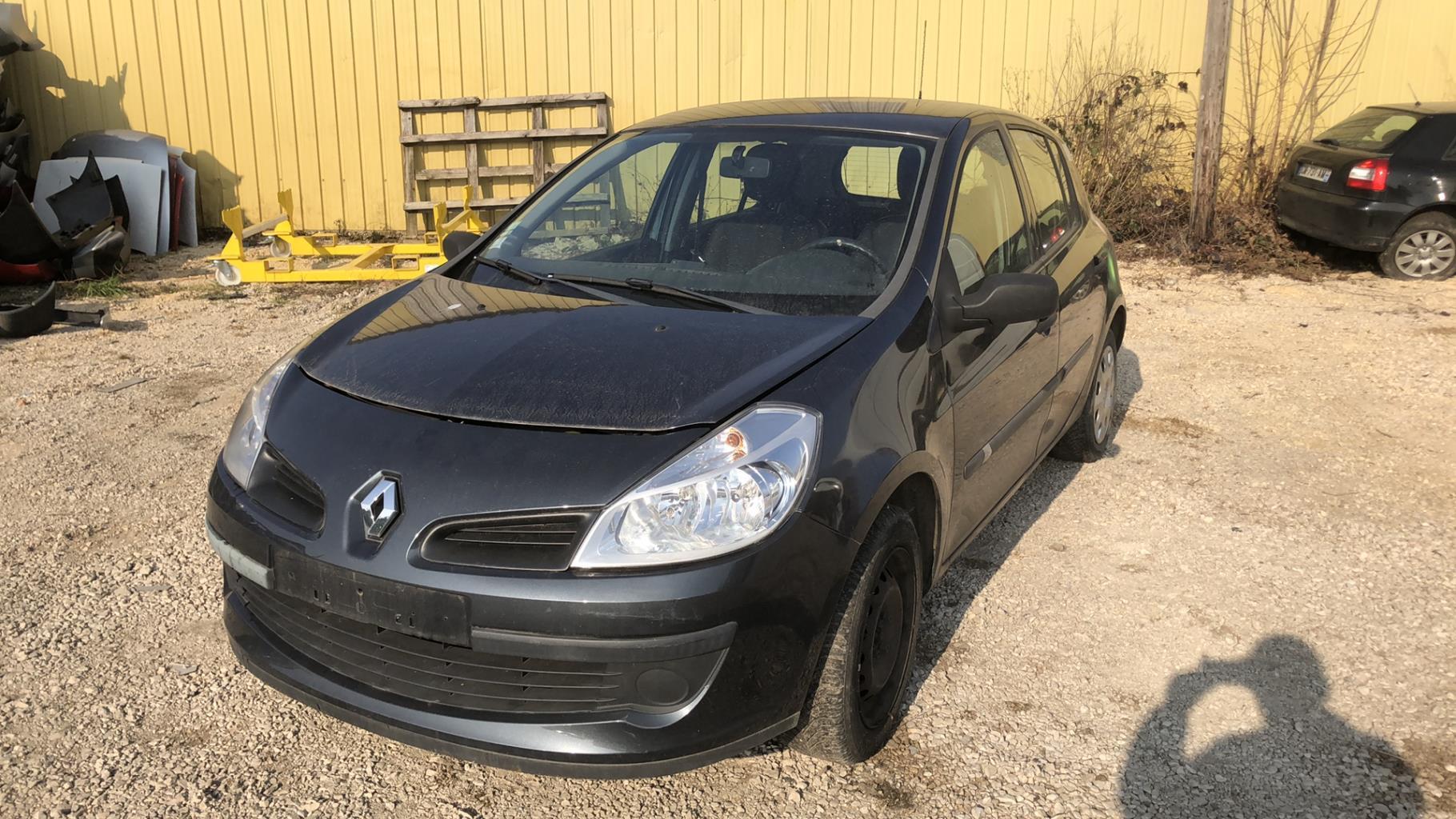 Levier de vitesses RENAULT CLIO 3 PHASE 1  - 1