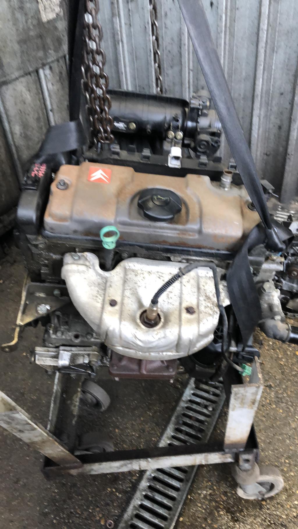 Moteur CITROEN SAXO PHASE 2 Essence - 1