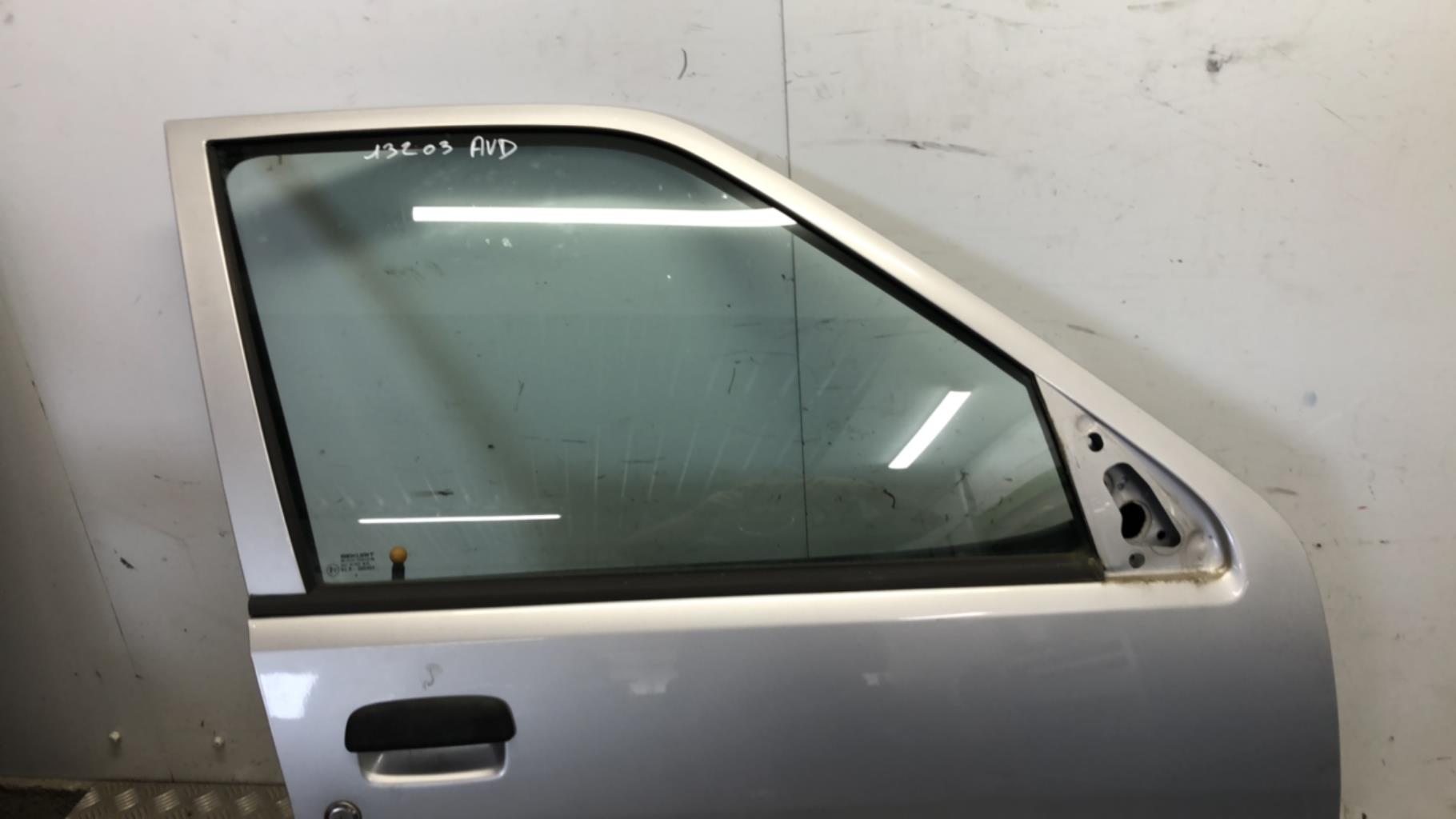 Porte avant droit CITROEN SAXO PHASE 2 Essence - 1