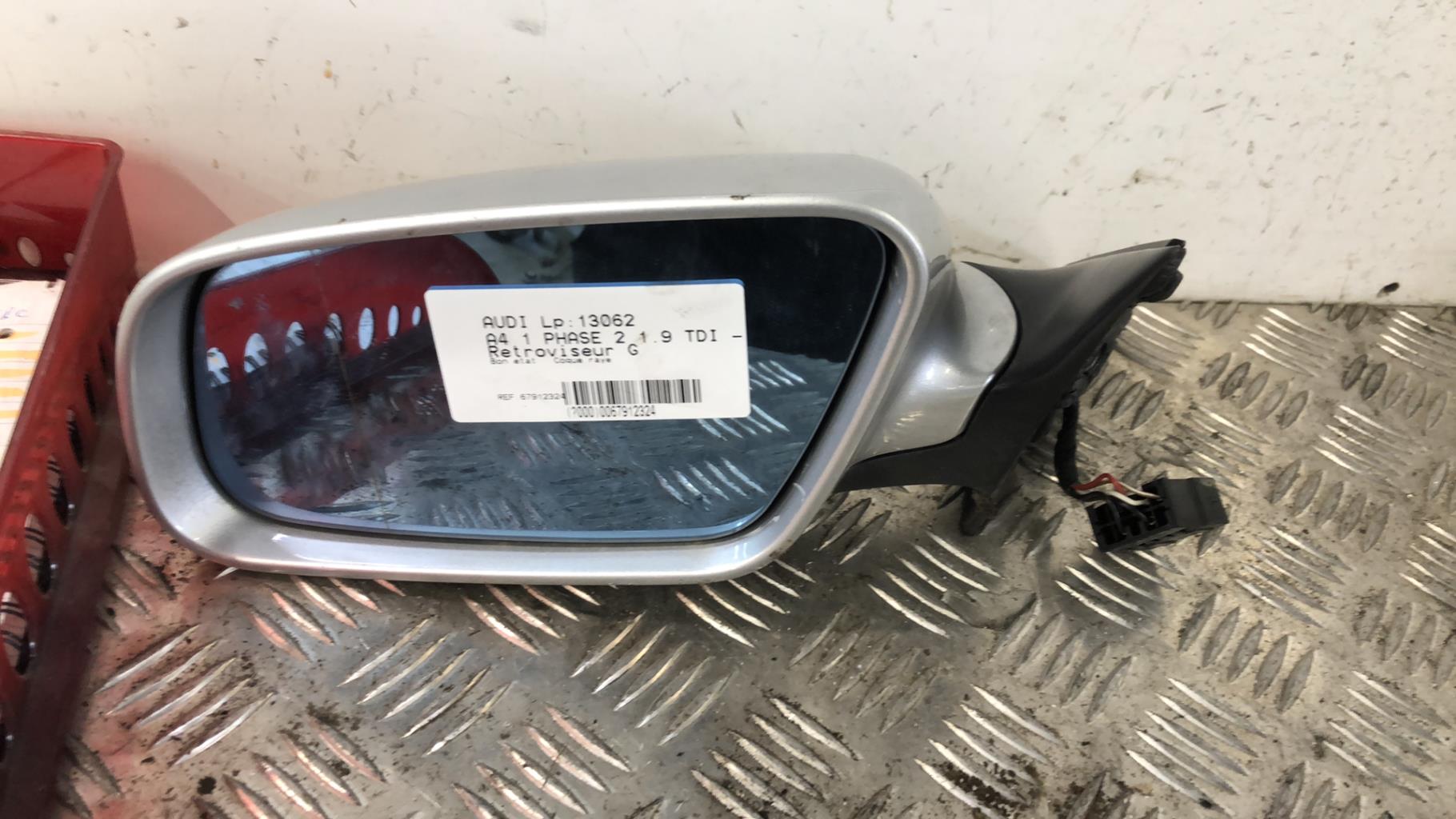 Retroviseur gauche AUDI A4 1 PHASE 2  - 1