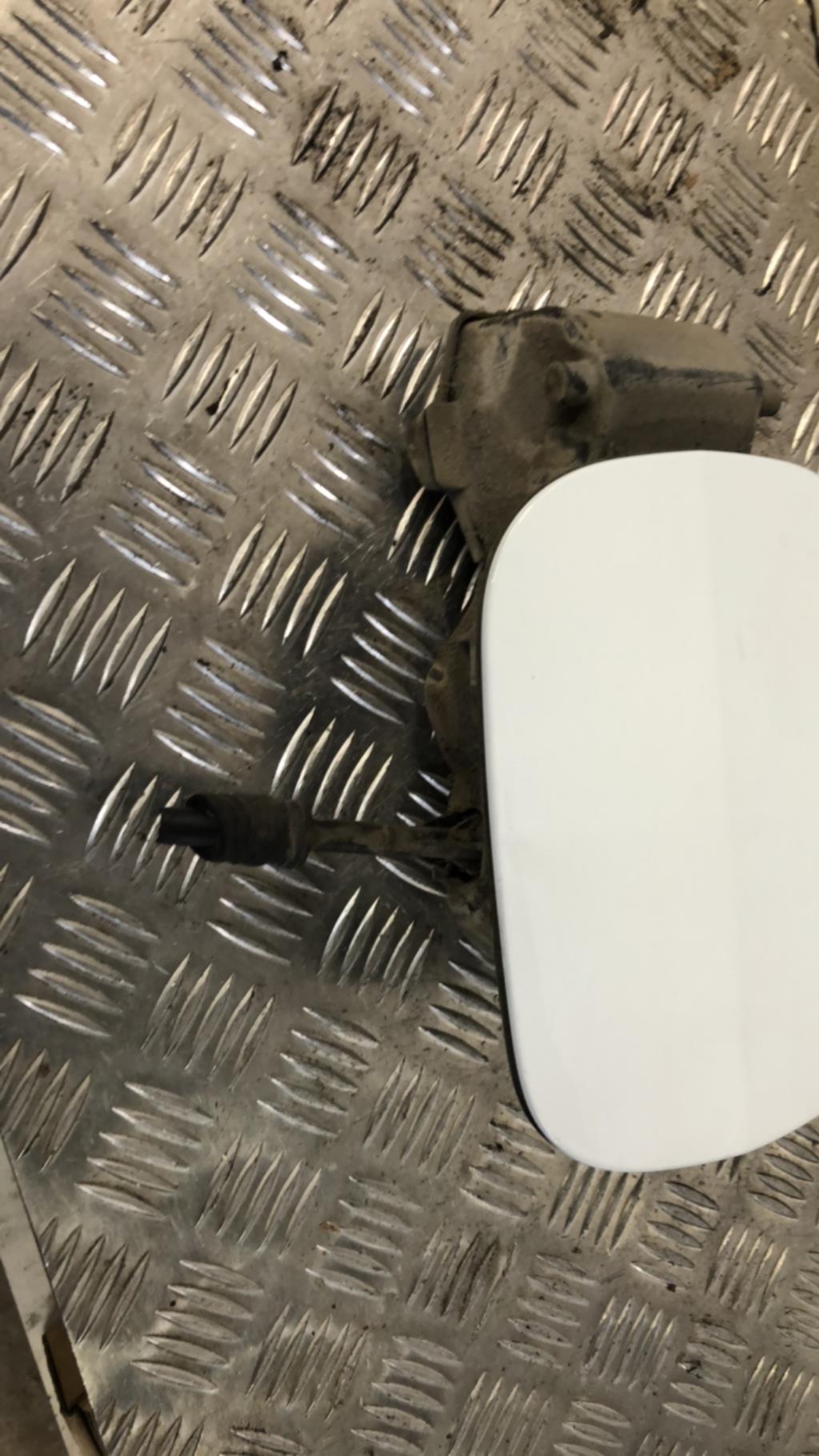 Trappe d'essence RENAULT CLIO 3 PHASE 2  - 1