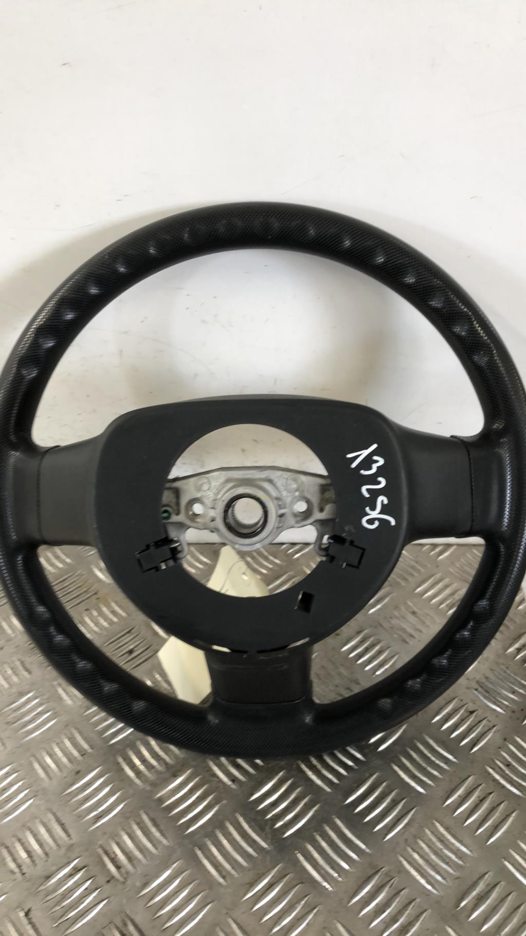 Volant TOYOTA AYGO 1 PHASE 1 Diesel - 1