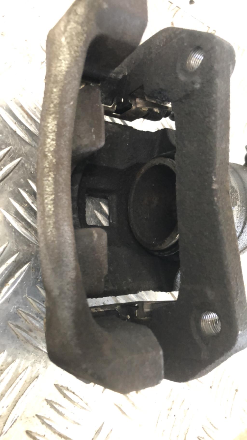 Etrier avant gauche (freinage) MAZDA 2 2 PHASE 1 Diesel - 1
