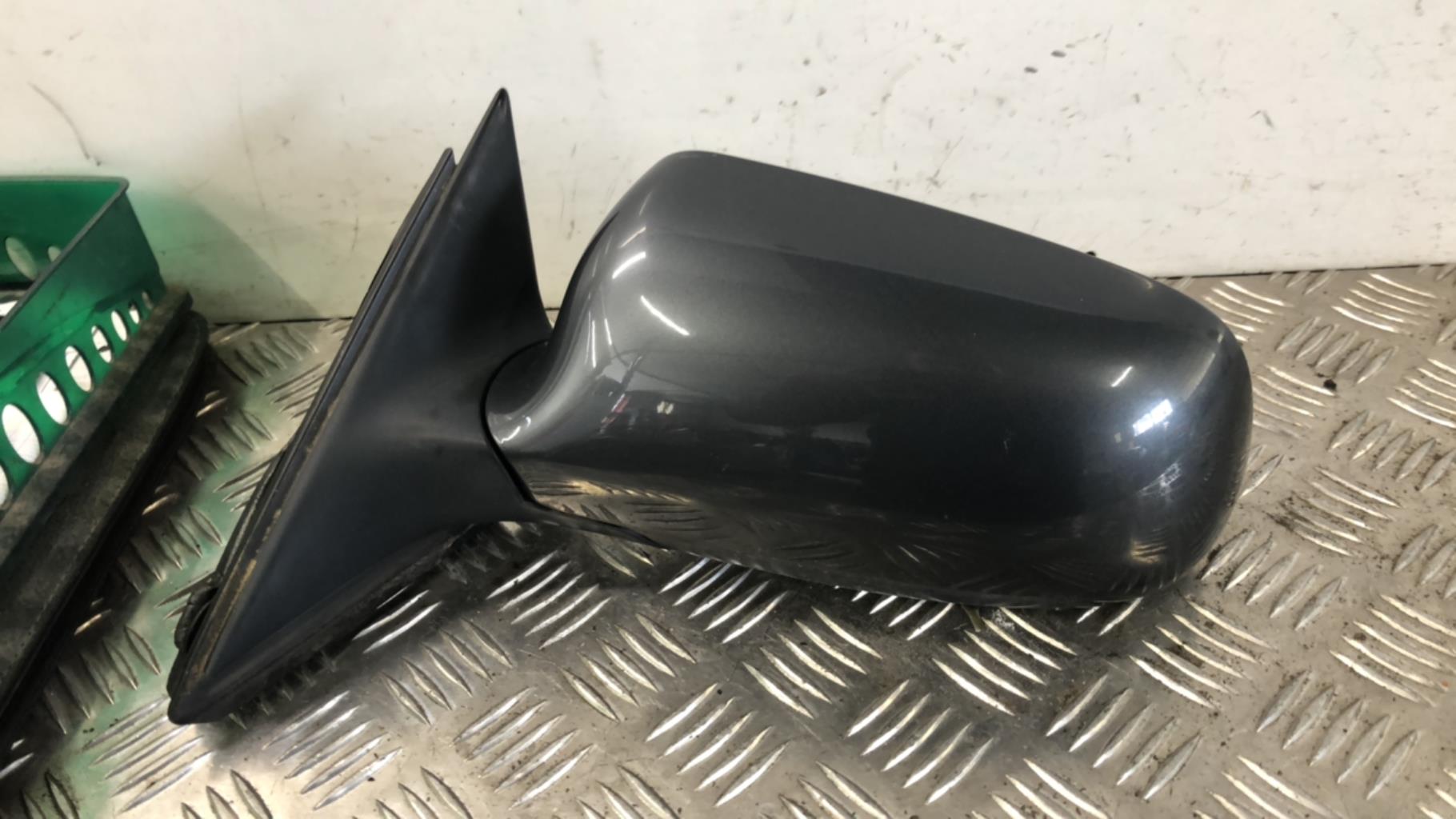 Retroviseur gauche AUDI A3 1 PHASE 2 Essence - 1
