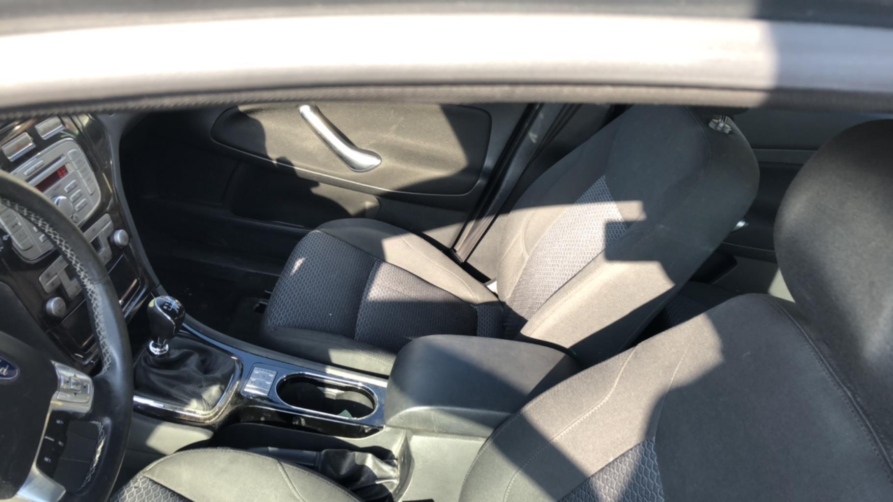 Siege avant droit FORD MONDEO 3 PHASE 1 Diesel - 1