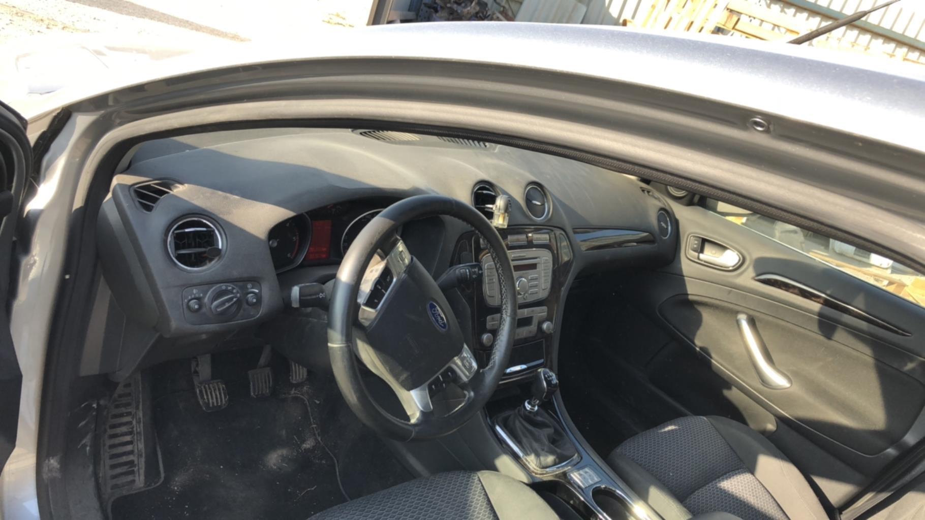 Volant FORD MONDEO 3 PHASE 1 Diesel - 1