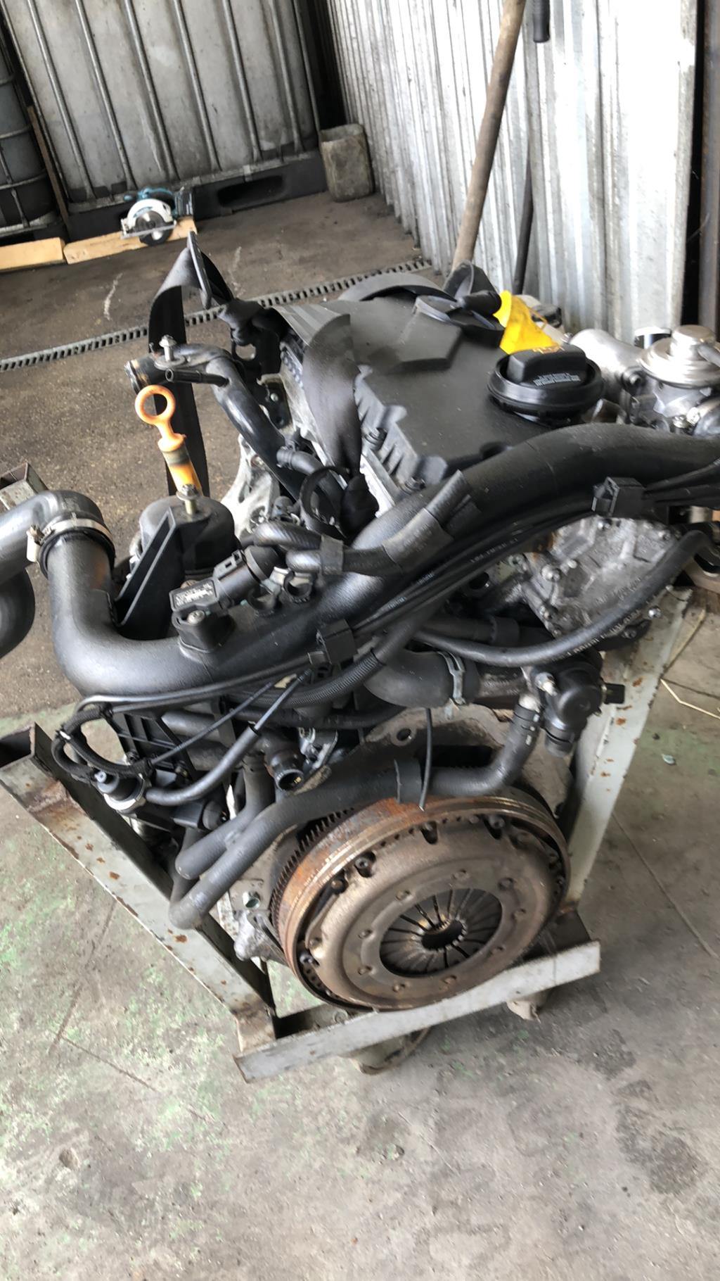 Moteur VOLKSWAGEN PASSAT 4 PHASE 2 BREAK  - 1