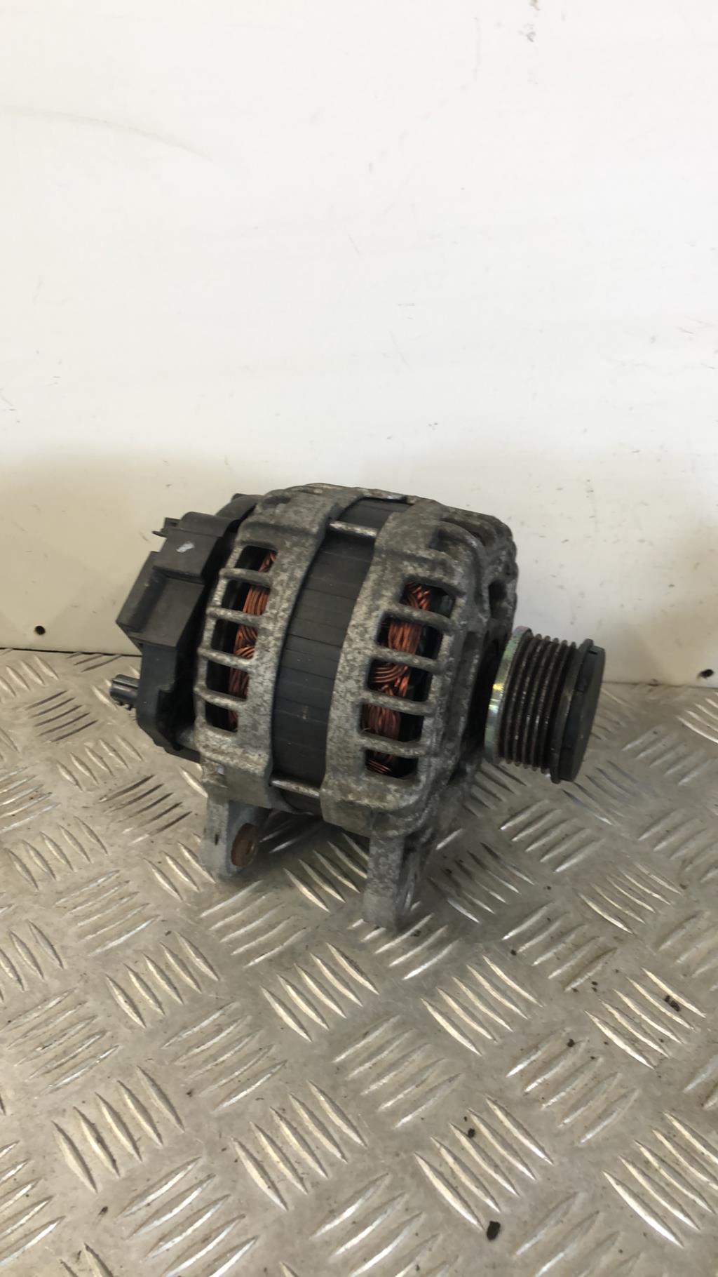 Alternateur RENAULT MEGANE 4 PHASE 1 Diesel - 1
