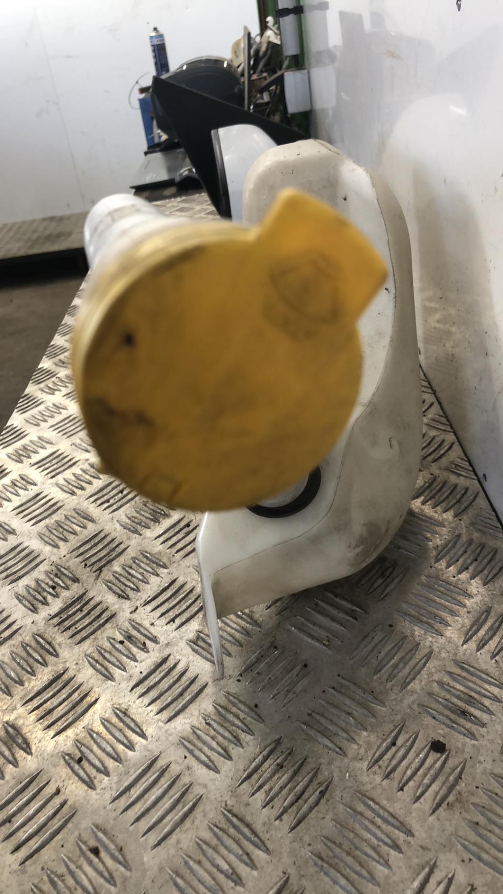 Vase de lave glace RENAULT MEGANE 3 PHASE 1 Diesel - 1