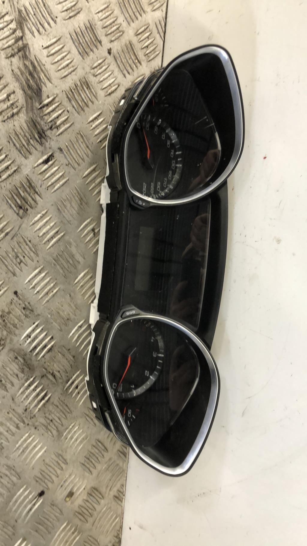 Compteur PEUGEOT 308 2 PHASE 1  - 1