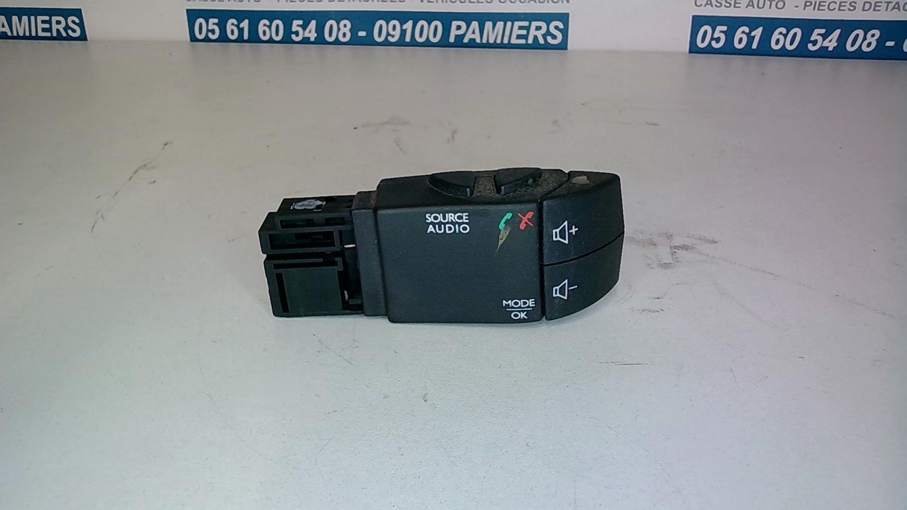 Commande autoradio RENAULT CLIO 4 PHASE 1 Diesel - 1