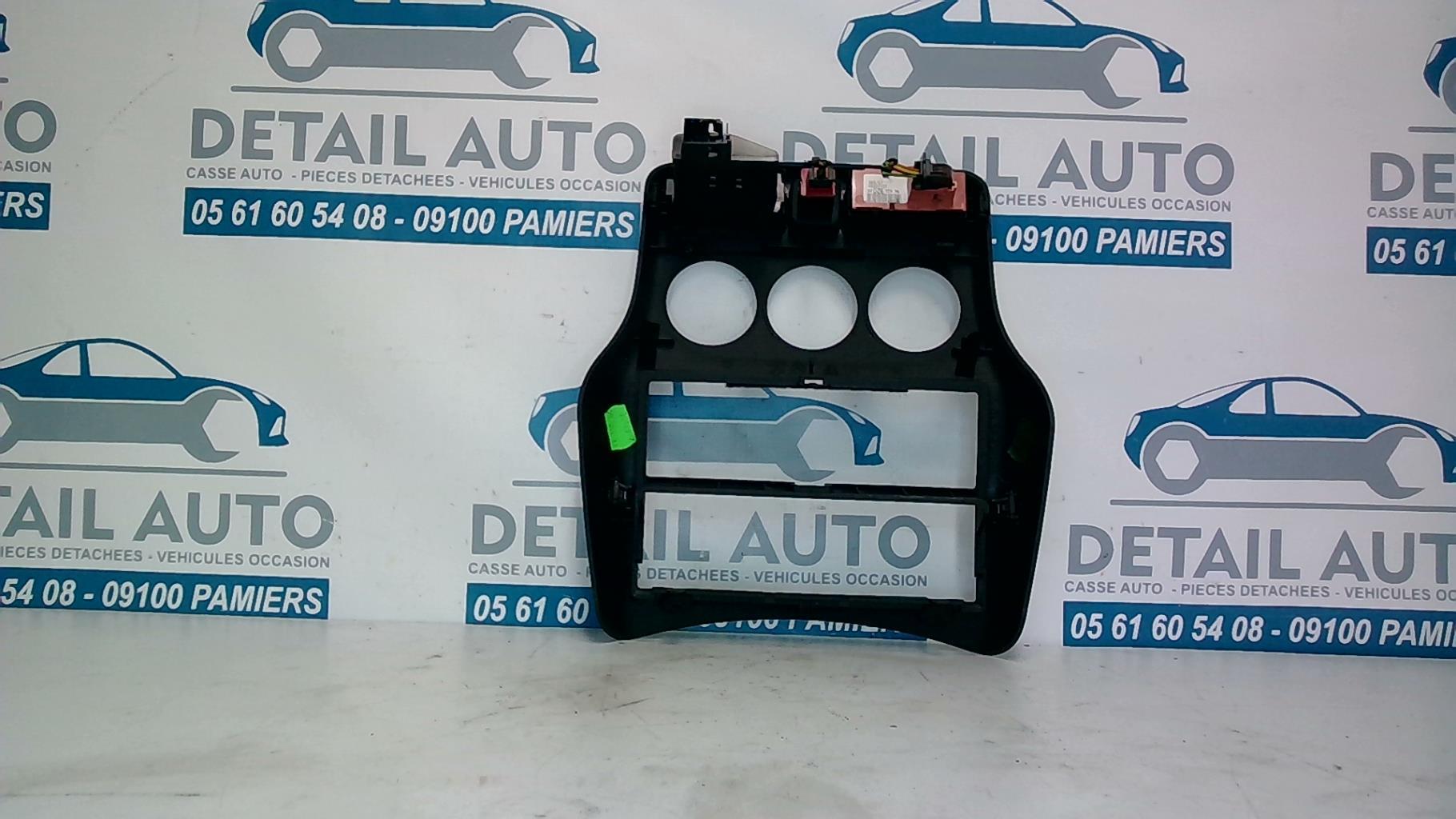Consolle centrale (interno in plastica) CITROEN C3 PICASSO PHASE 2 Diésel - 1
