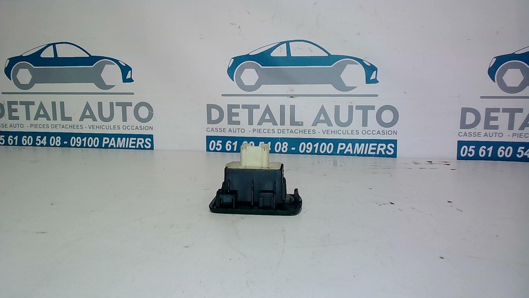 Interruttore lavacristalli anteriore destro RENAULT TRAFIC 3 LONG PHASE 2  - 1