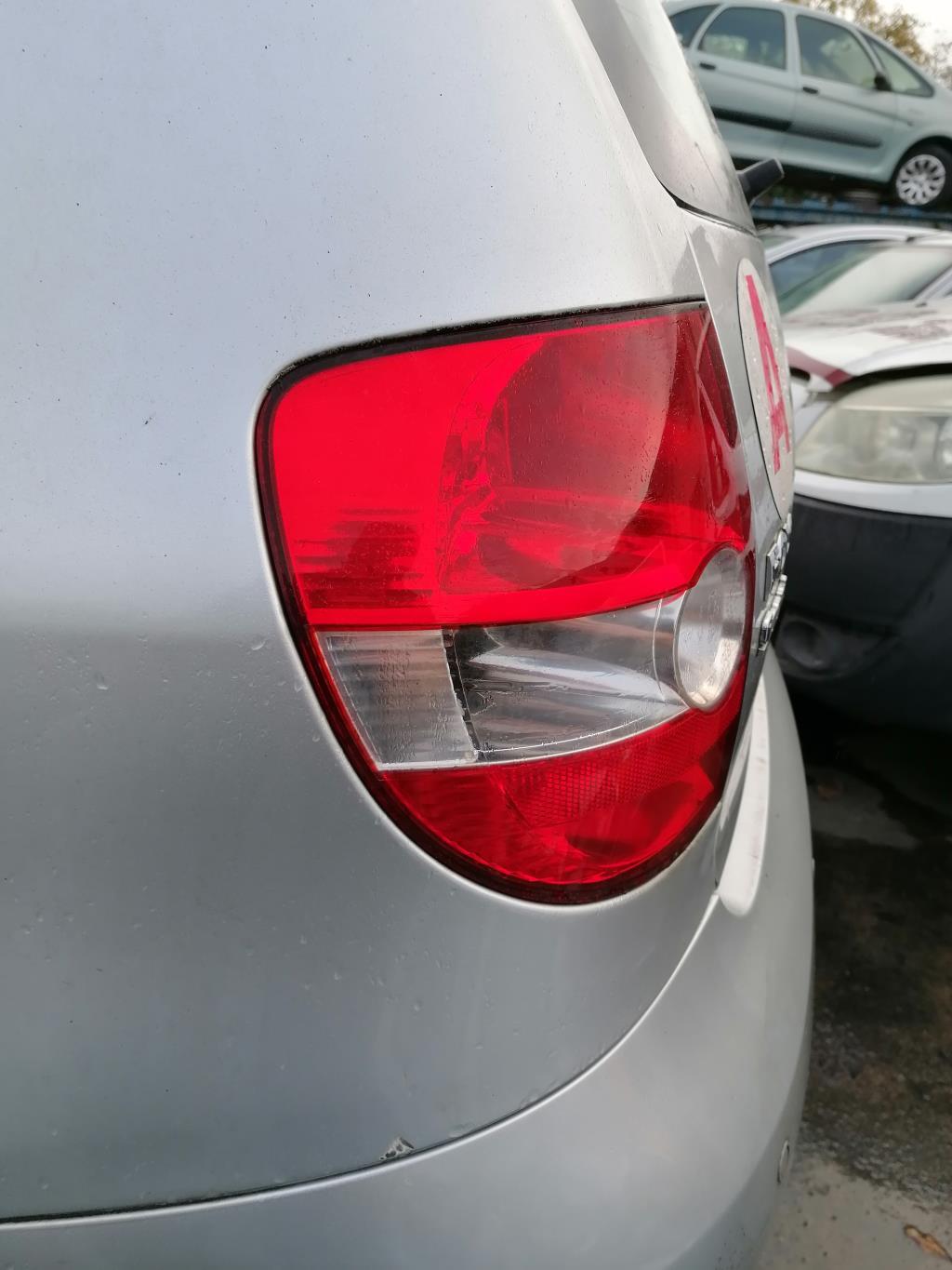 Fanale posteriore principale sinistro (luci) VOLKSWAGEN FOX Diésel - 1