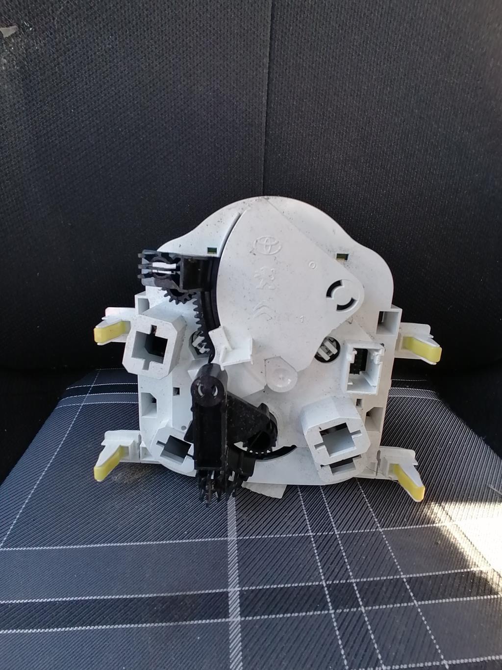 Commande chauffage PEUGEOT 108 Essence - 1