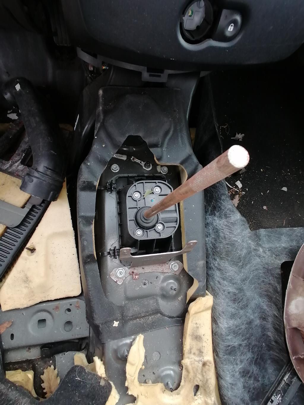 Levier de vitesses RENAULT CLIO 3 PHASE 2 BREAK Diesel - 1