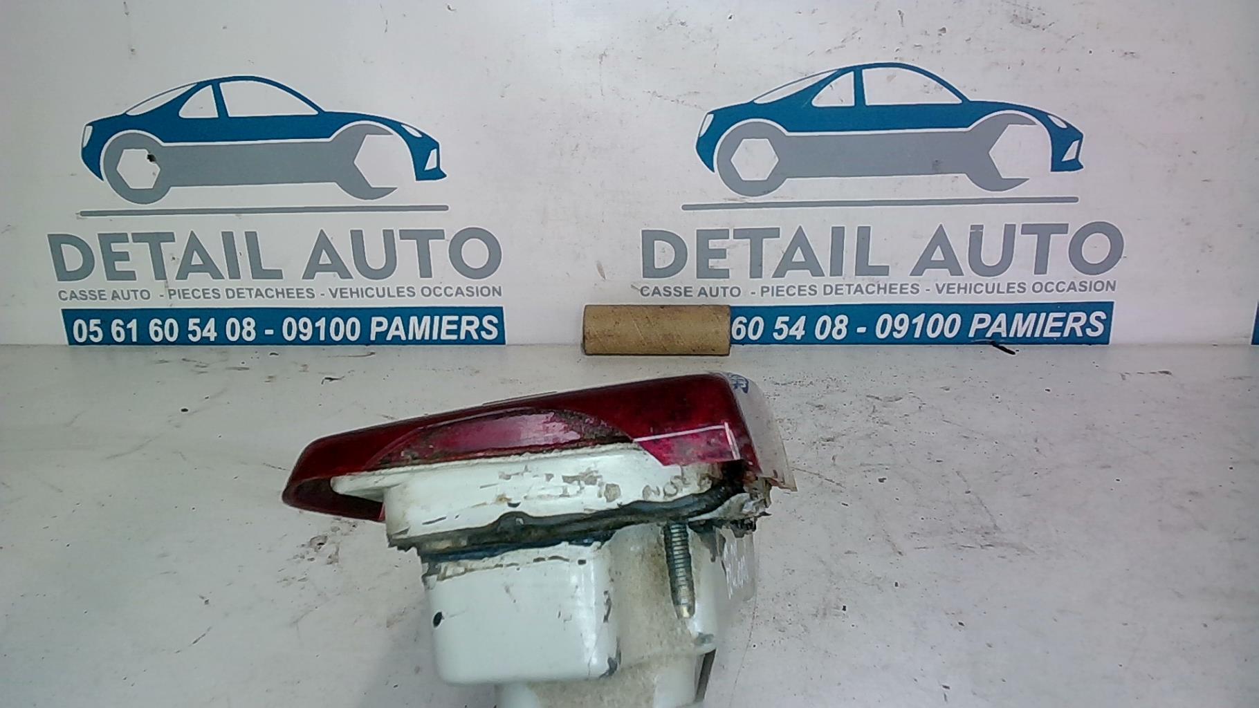Fanale posteriore principale destro (luci) FORD FIESTA 2 Gasolina - 1