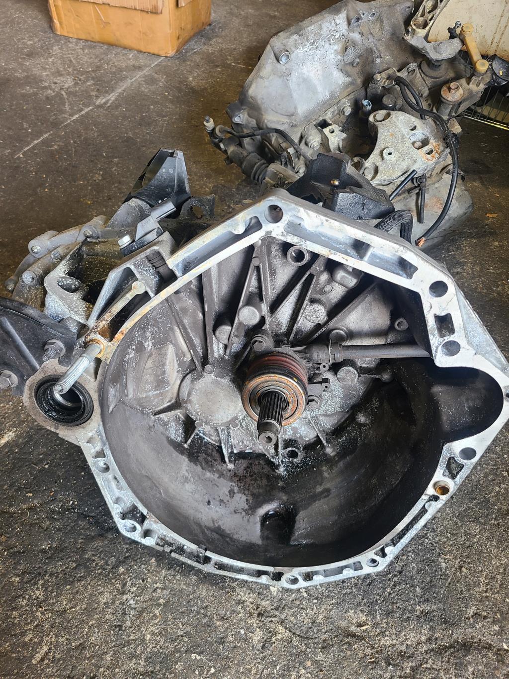Boite de vitesses RENAULT MEGANE 3 PHASE 1 Diesel - 1