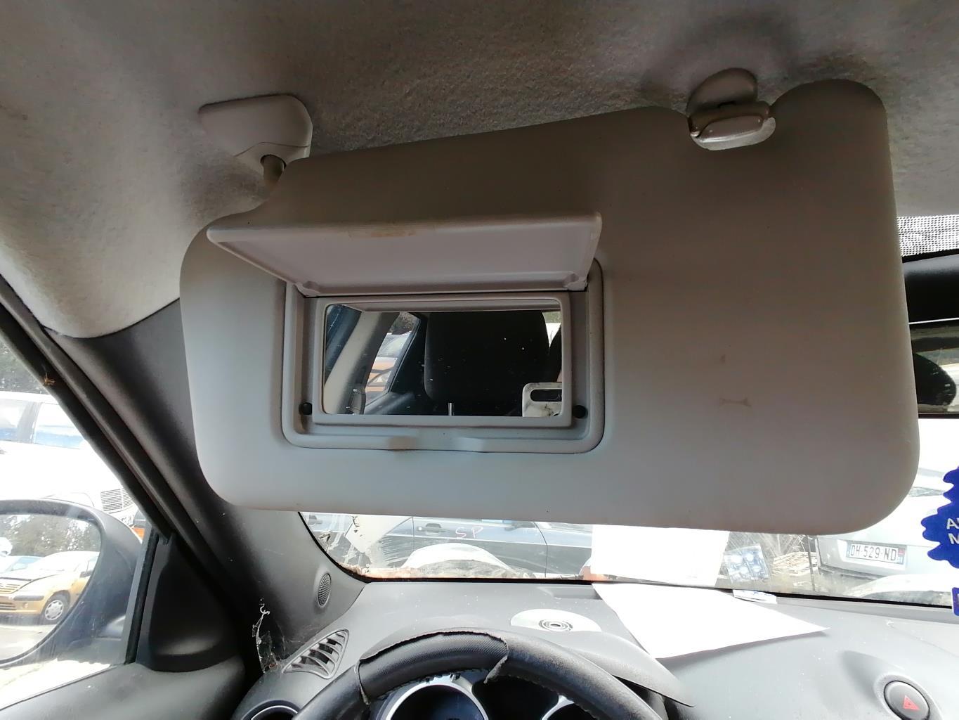 Visiera parasole sinistra NISSAN JUKE 1 PHASE 1 Diésel - 1