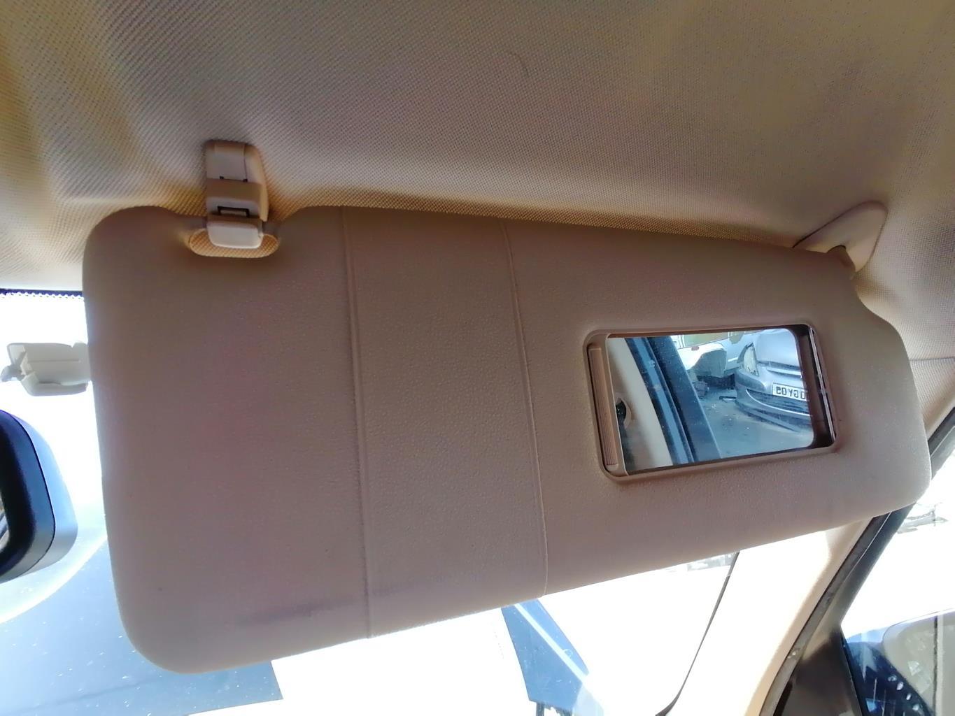 Pare soleil droit BMW X3 E83 PHASE 1 Diesel - 1