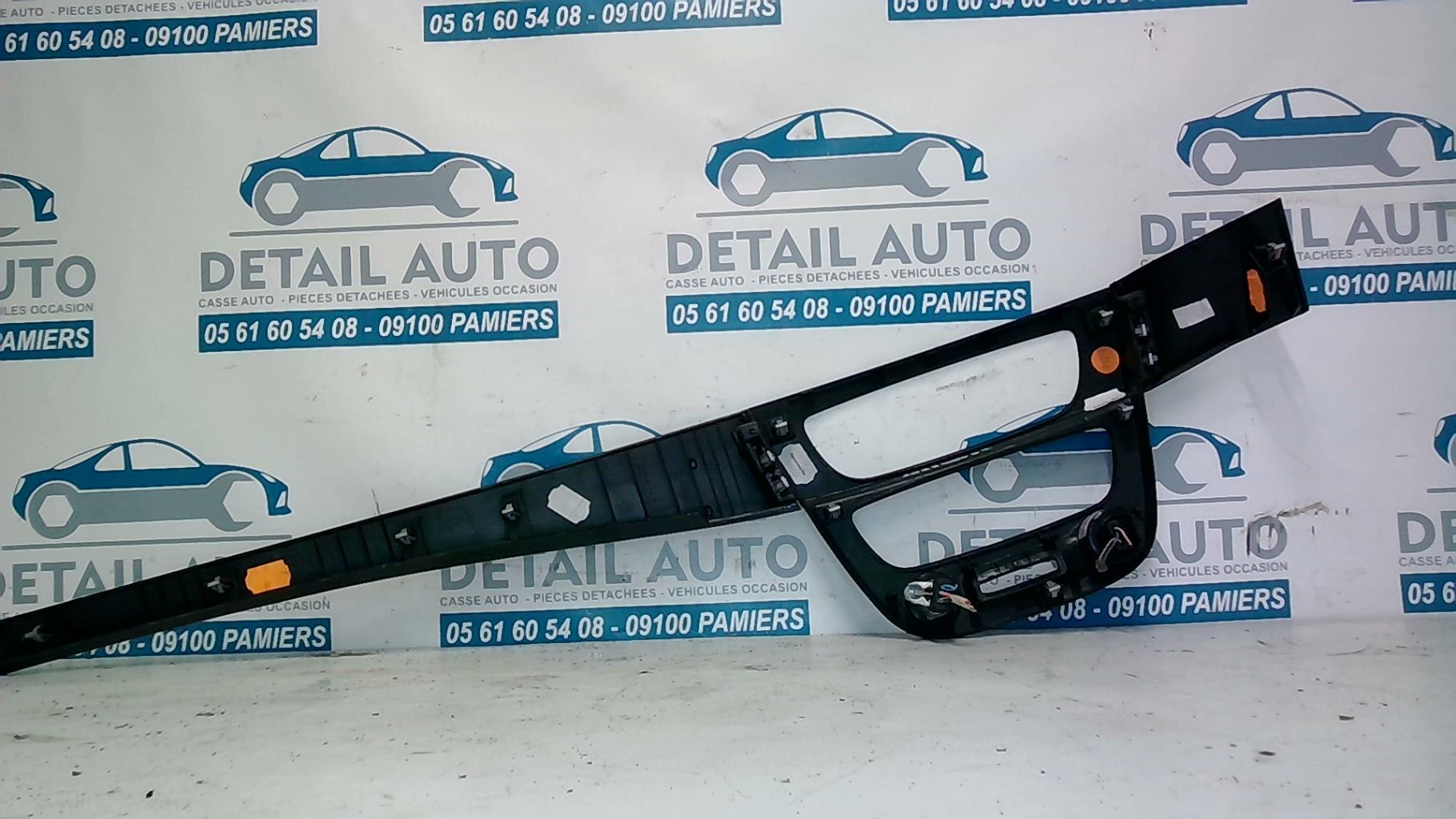 Consolle centrale (interno in plastica) RENAULT MEGANE 3 PHASE 1 COUPE Diésel - 1